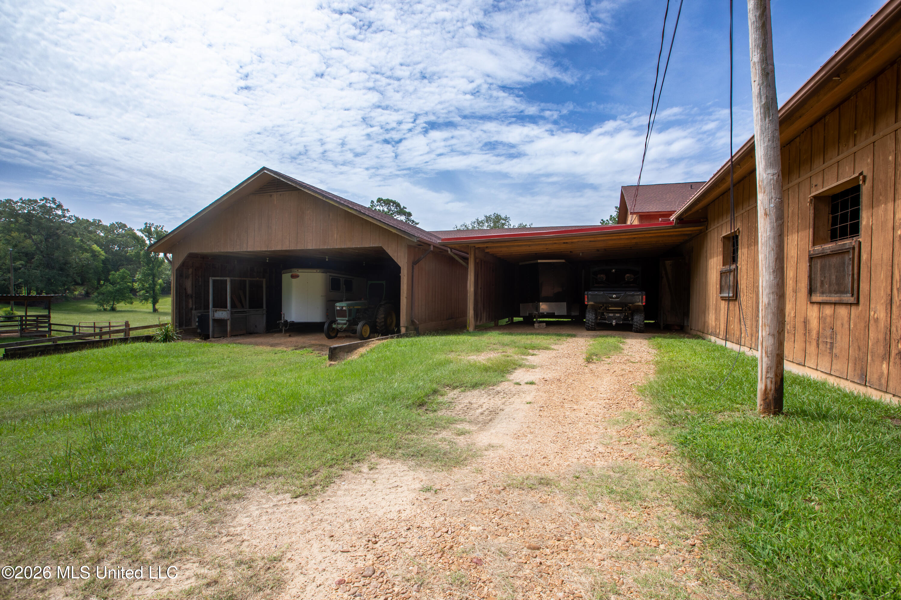 15555 Highway 18 Property Photo 36