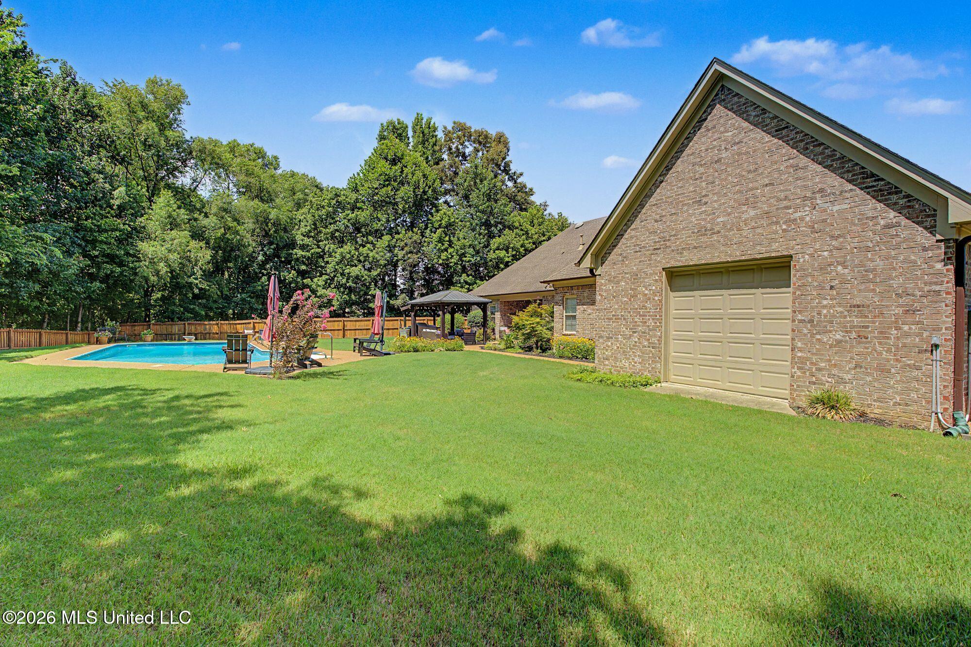 927 Shadow View Drive Property Photo 32