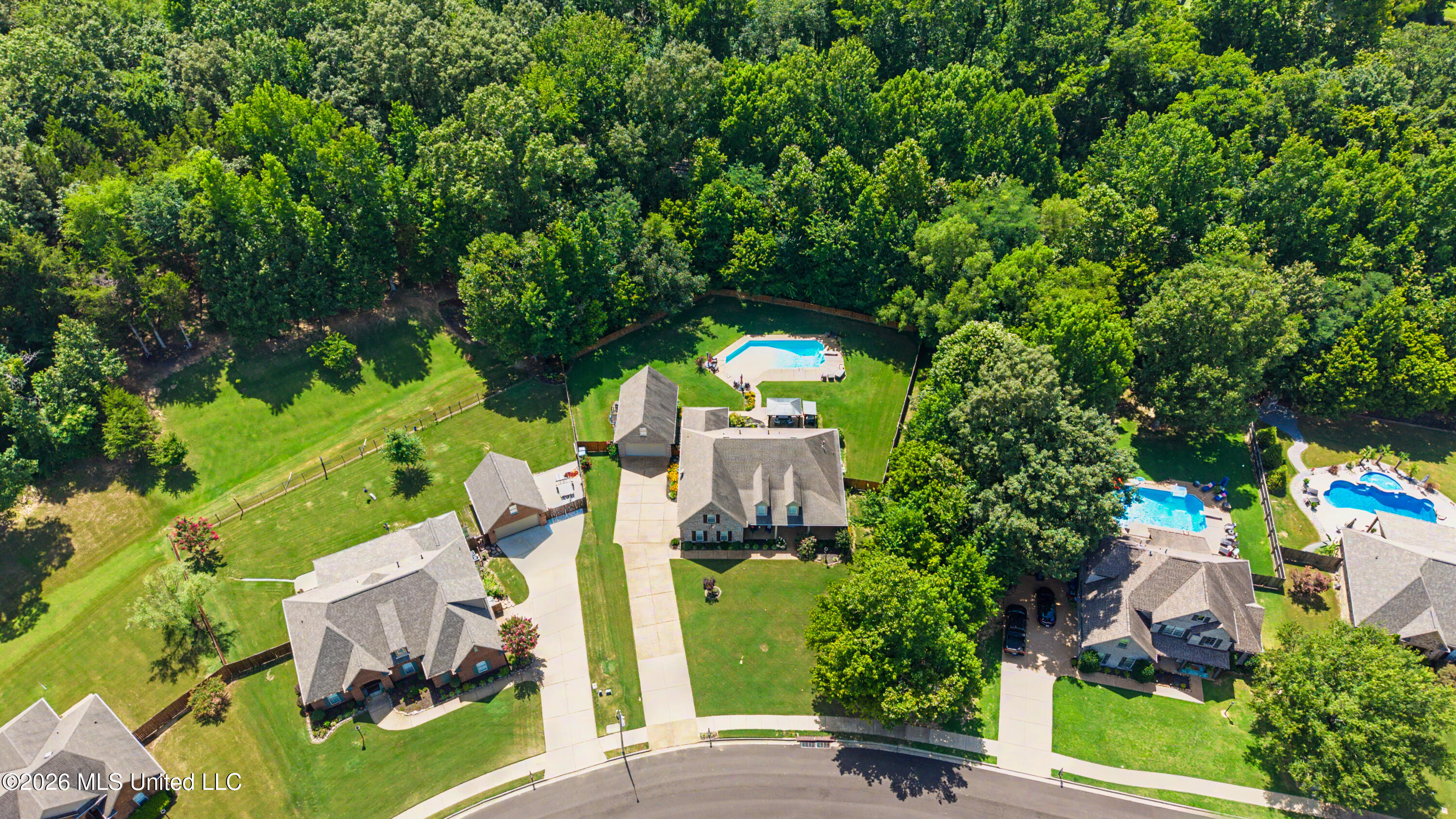 927 Shadow View Drive Property Photo 37