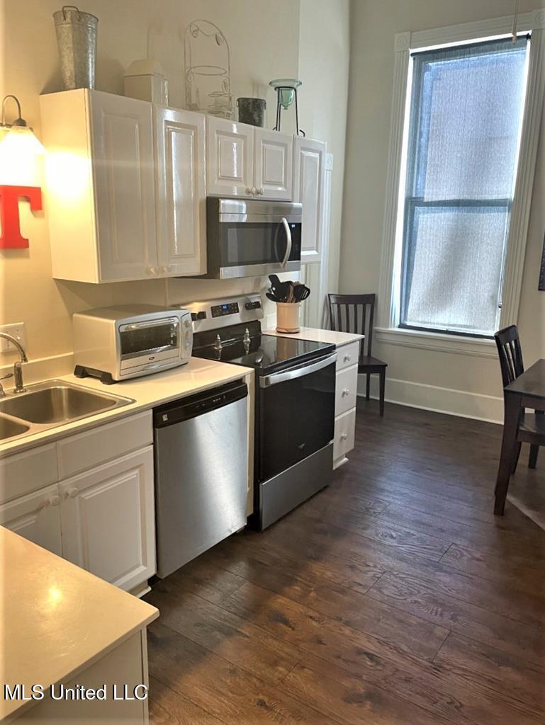 105 N Pearl Street Property Photo 21