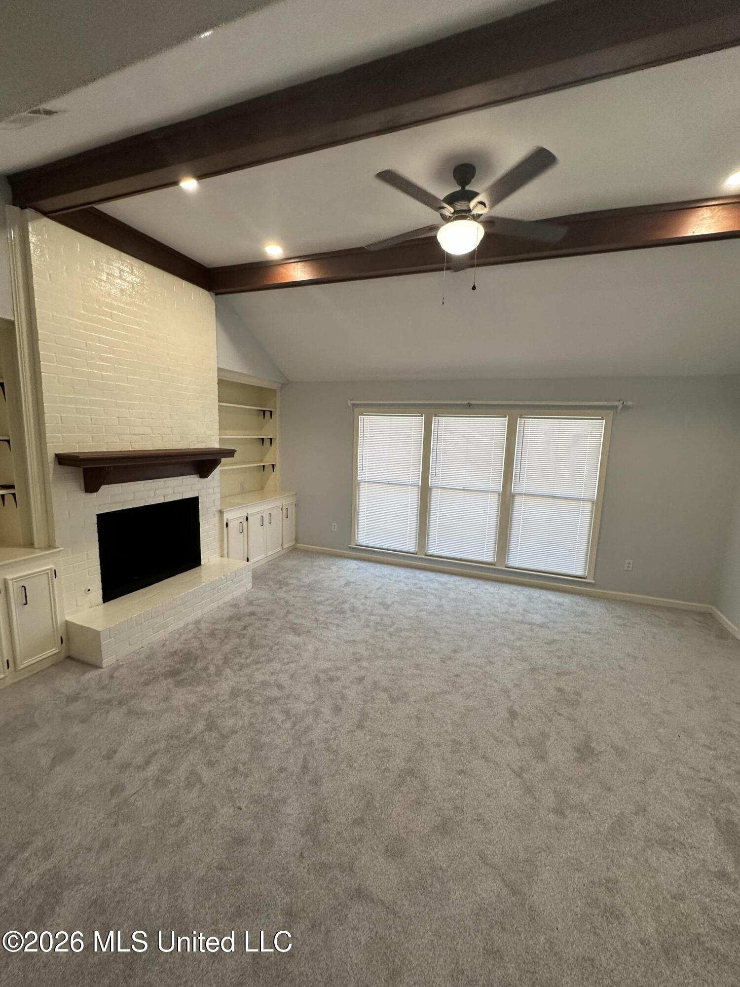 1528 Tracewood Drive Property Photo 4