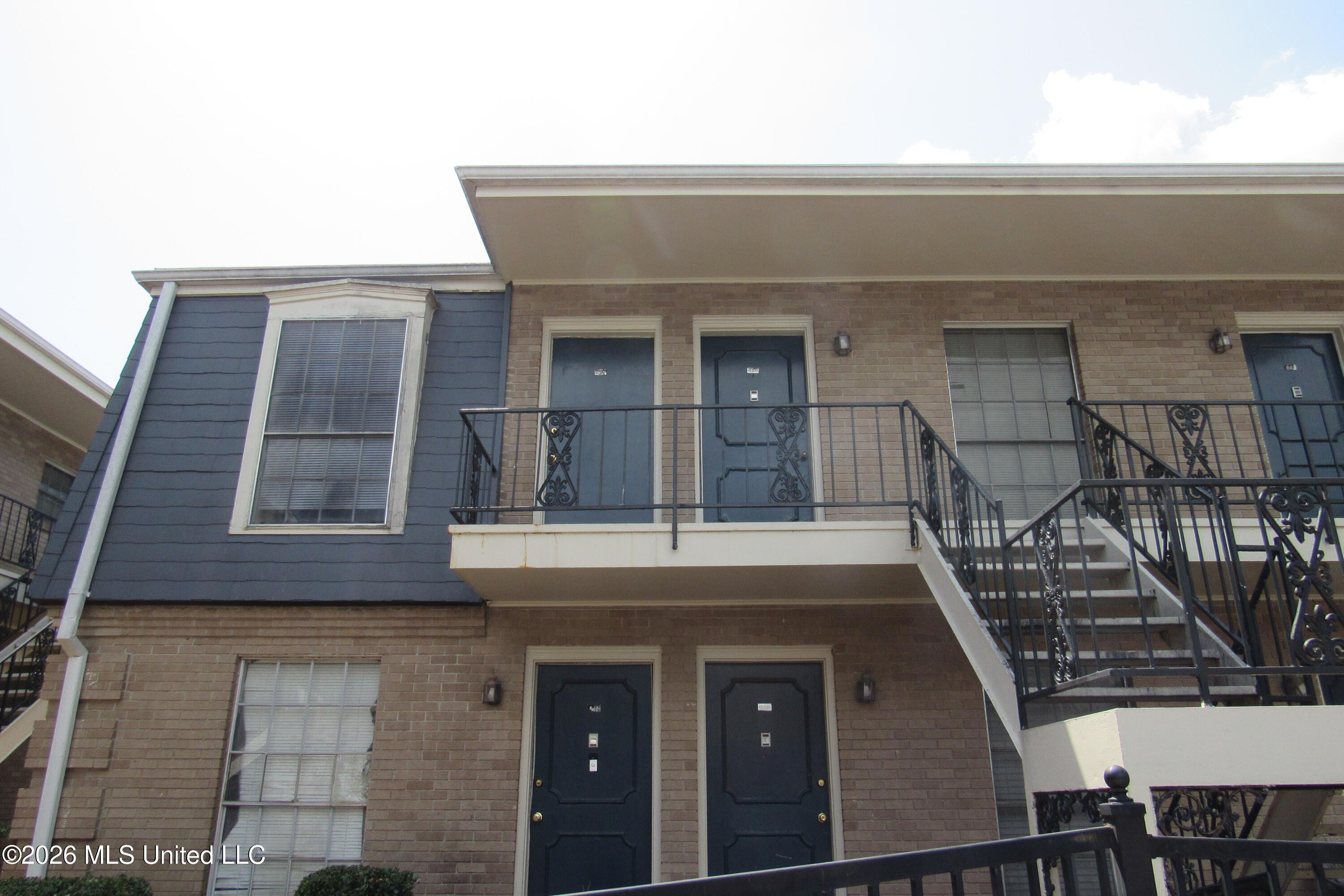 949 Morningside Street Property Photo 3