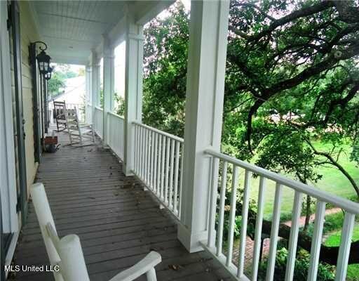 3117 Beach Boulevard Property Photo 6