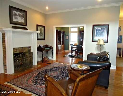 3117 Beach Boulevard Property Photo 8