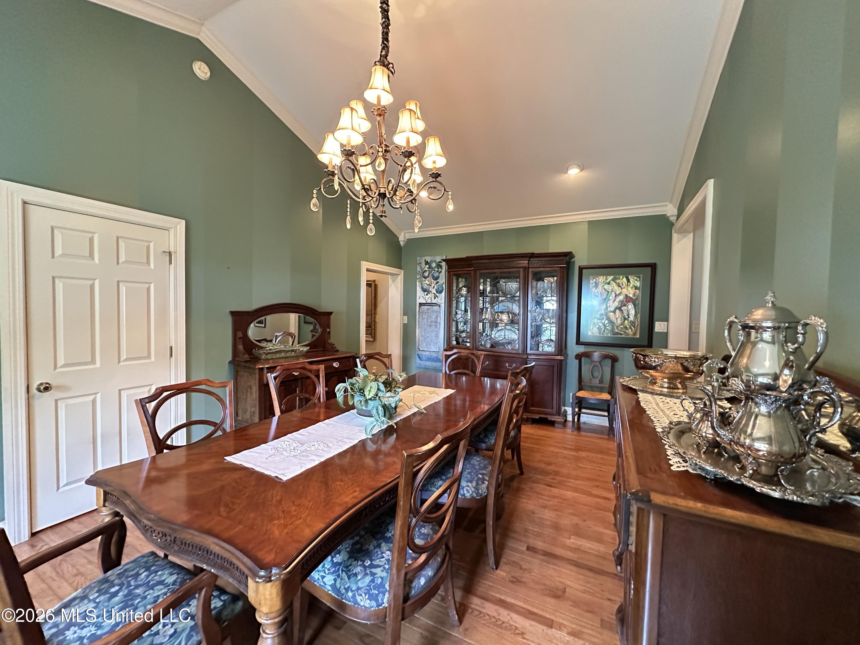 3117 Beach Boulevard Property Photo 9