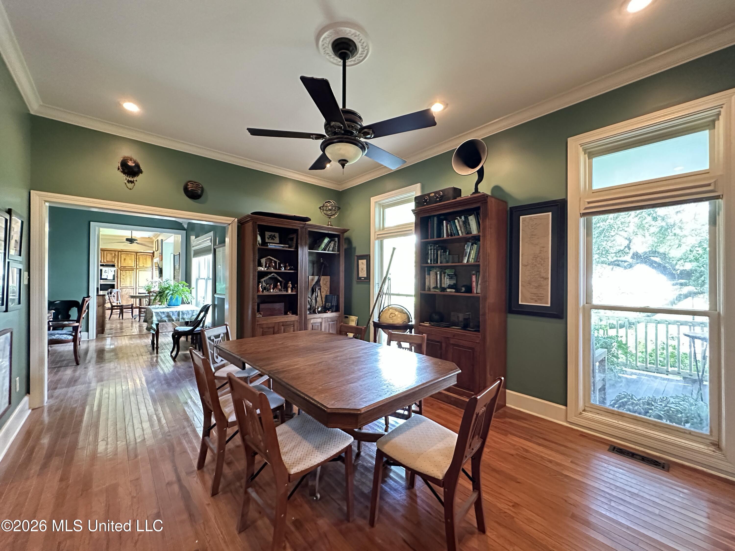 3117 Beach Boulevard Property Photo 13