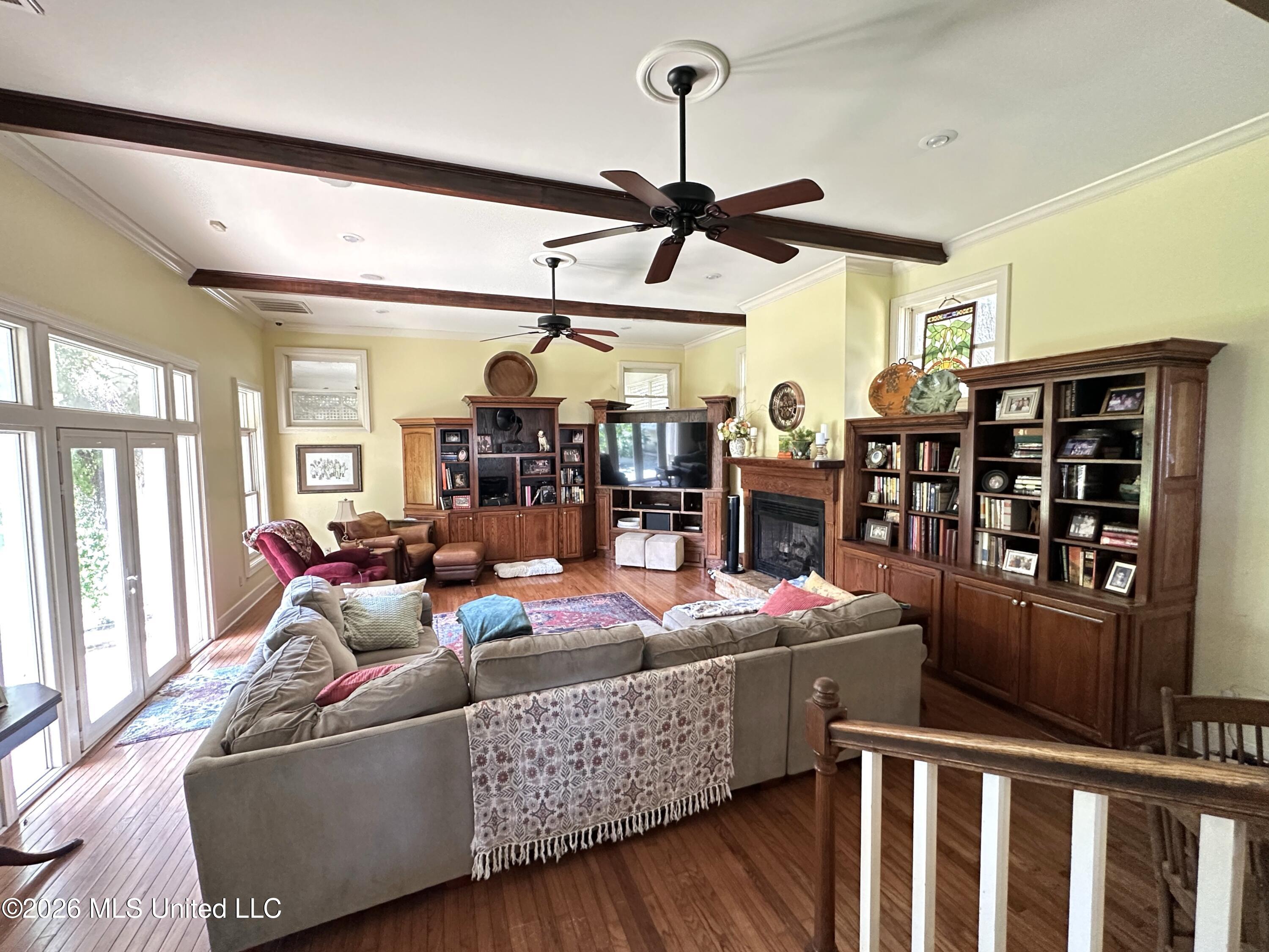 3117 Beach Boulevard Property Photo 18
