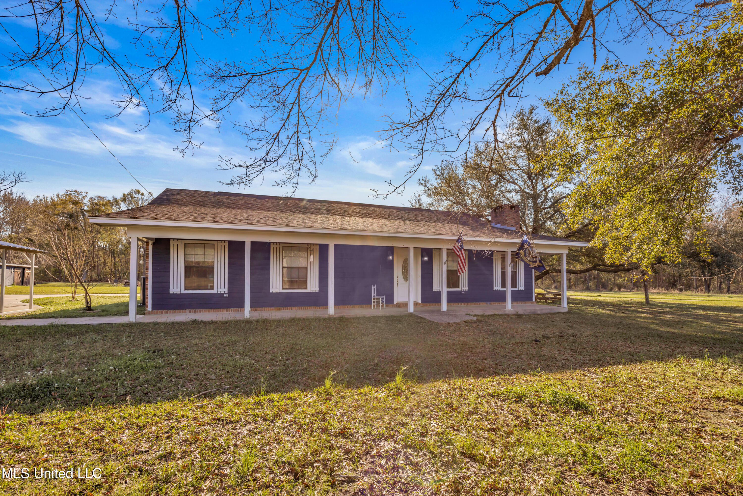 11340 County Farm Road Property Photo 1