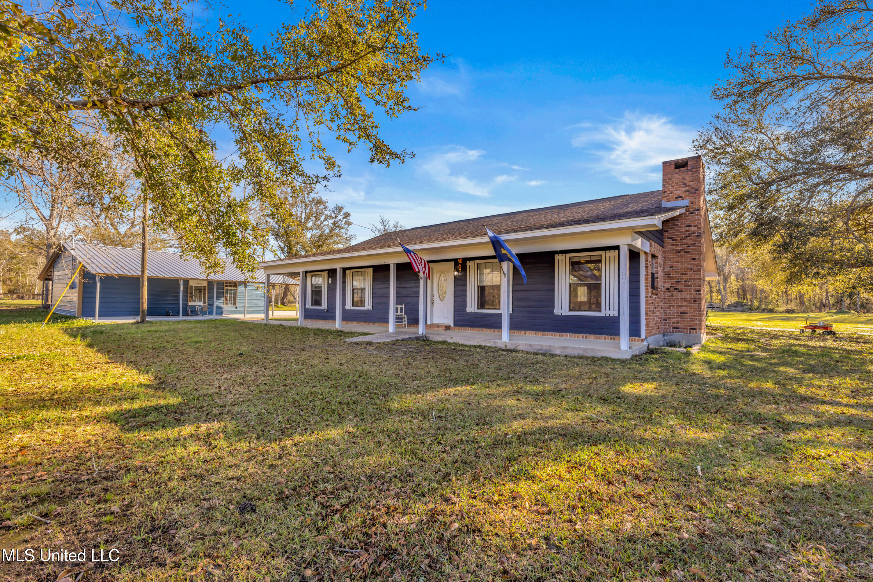 11340 County Farm Road Property Photo 2