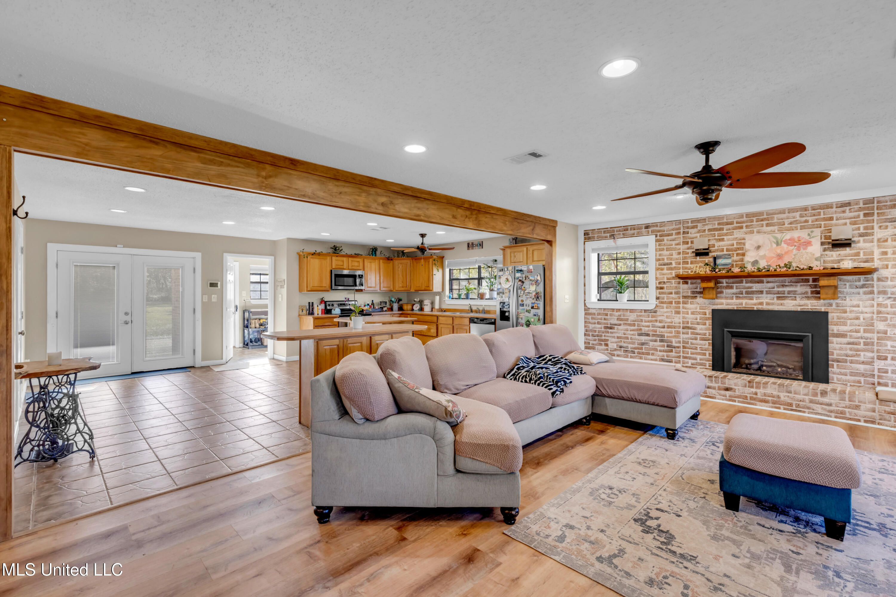 11340 County Farm Road Property Photo 6