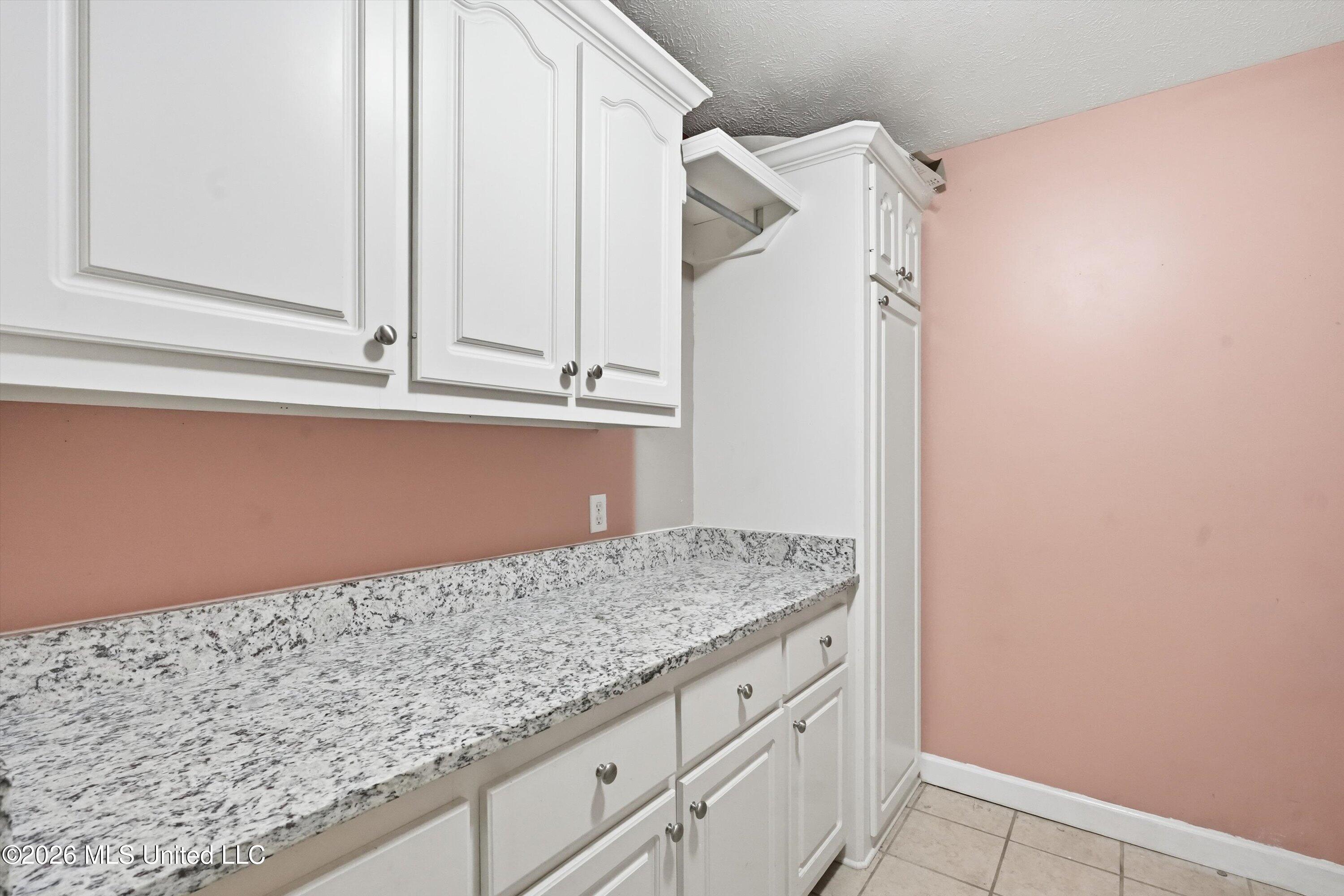 249 Cherry Bark Drive Property Photo 14