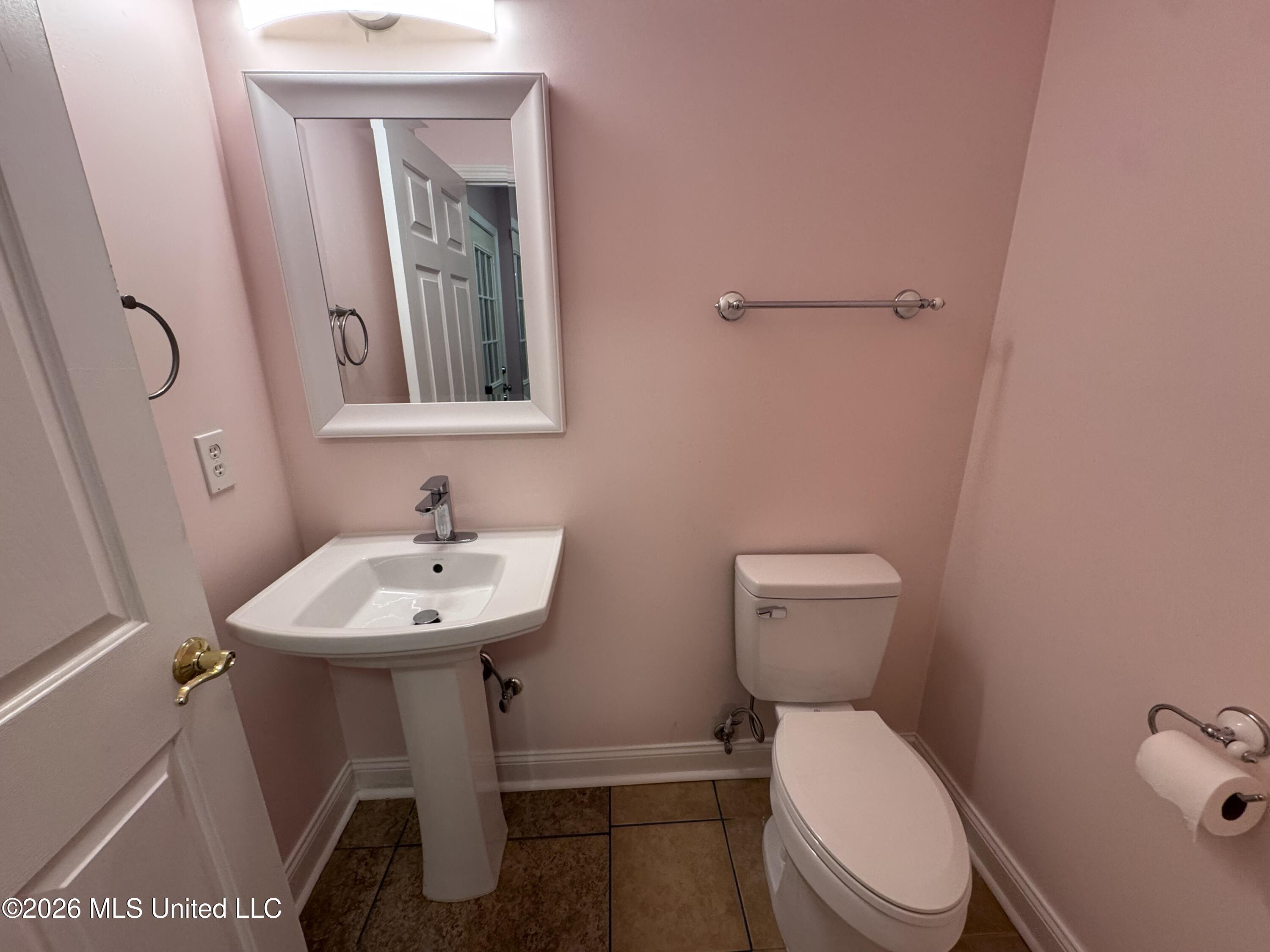 7721 Pin Cove Property Photo 7