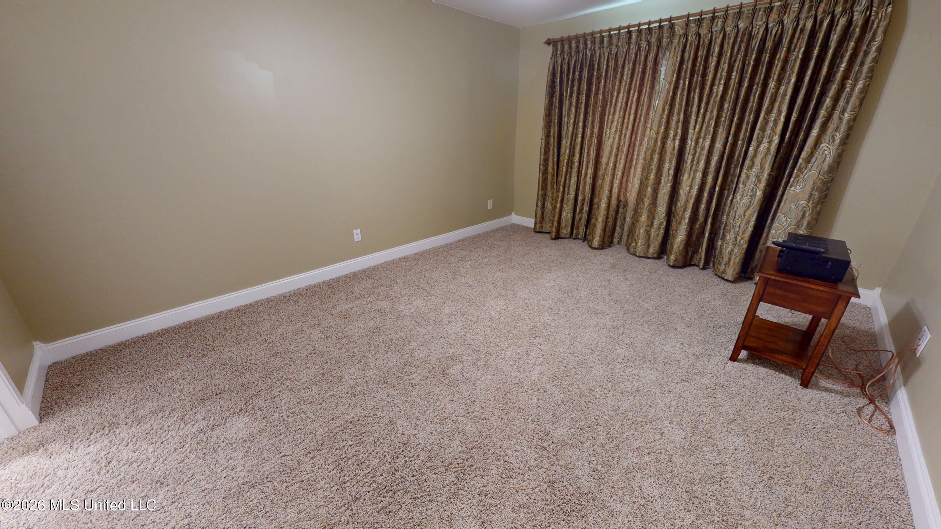 7721 Pin Cove Property Photo 8