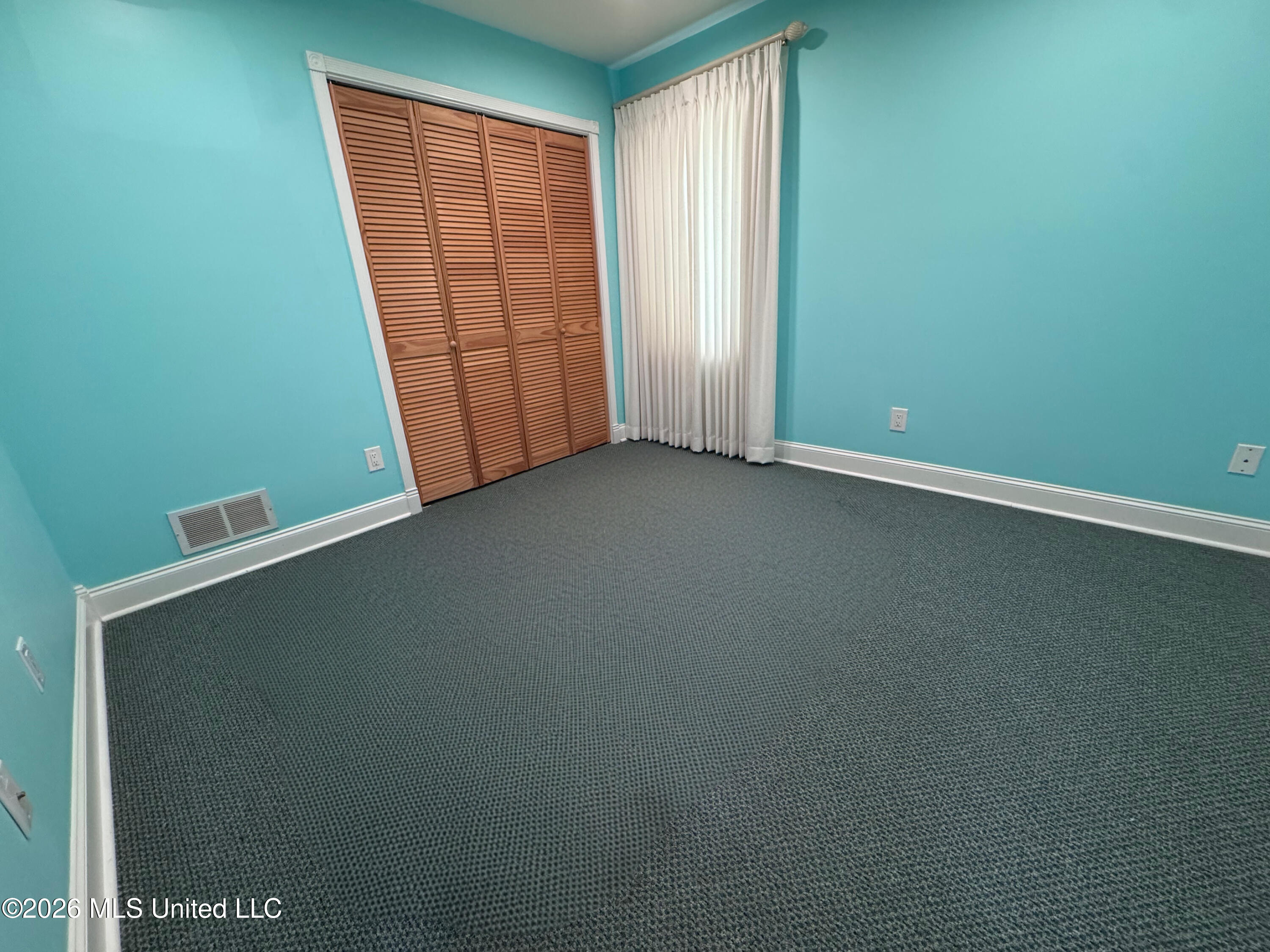 7721 Pin Cove Property Photo 16