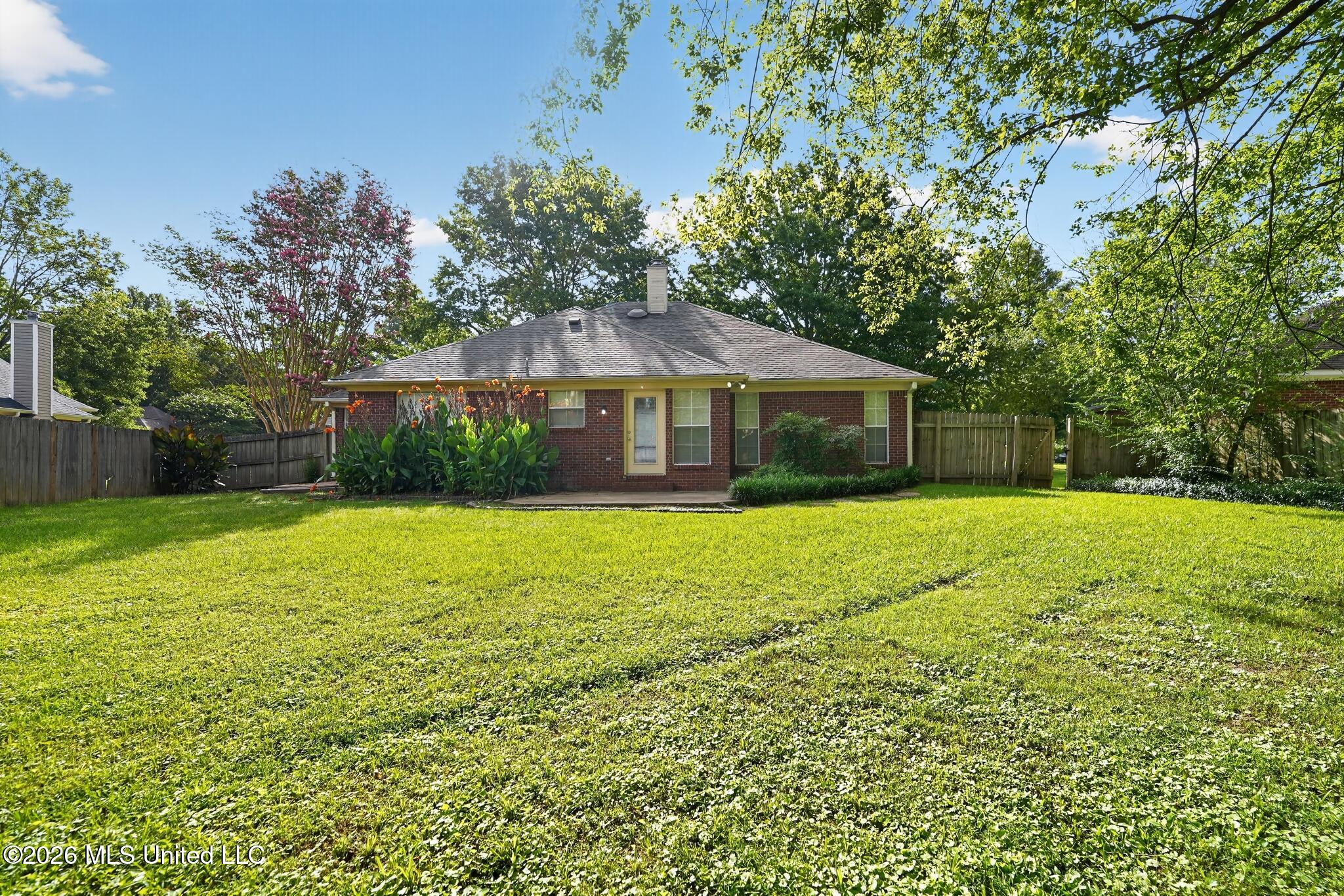 550 Spring Hill Drive Property Photo 23