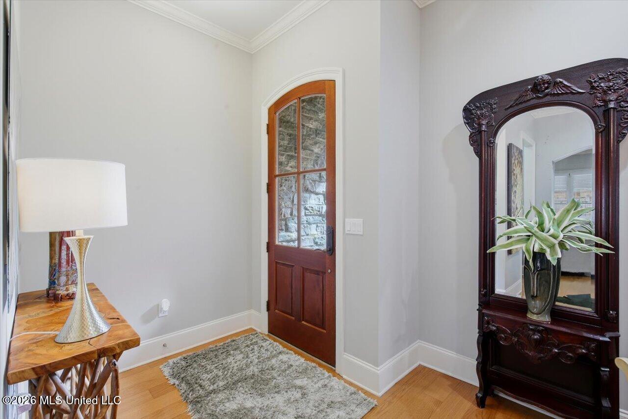 520 Heatherstone Court Property Photo 8