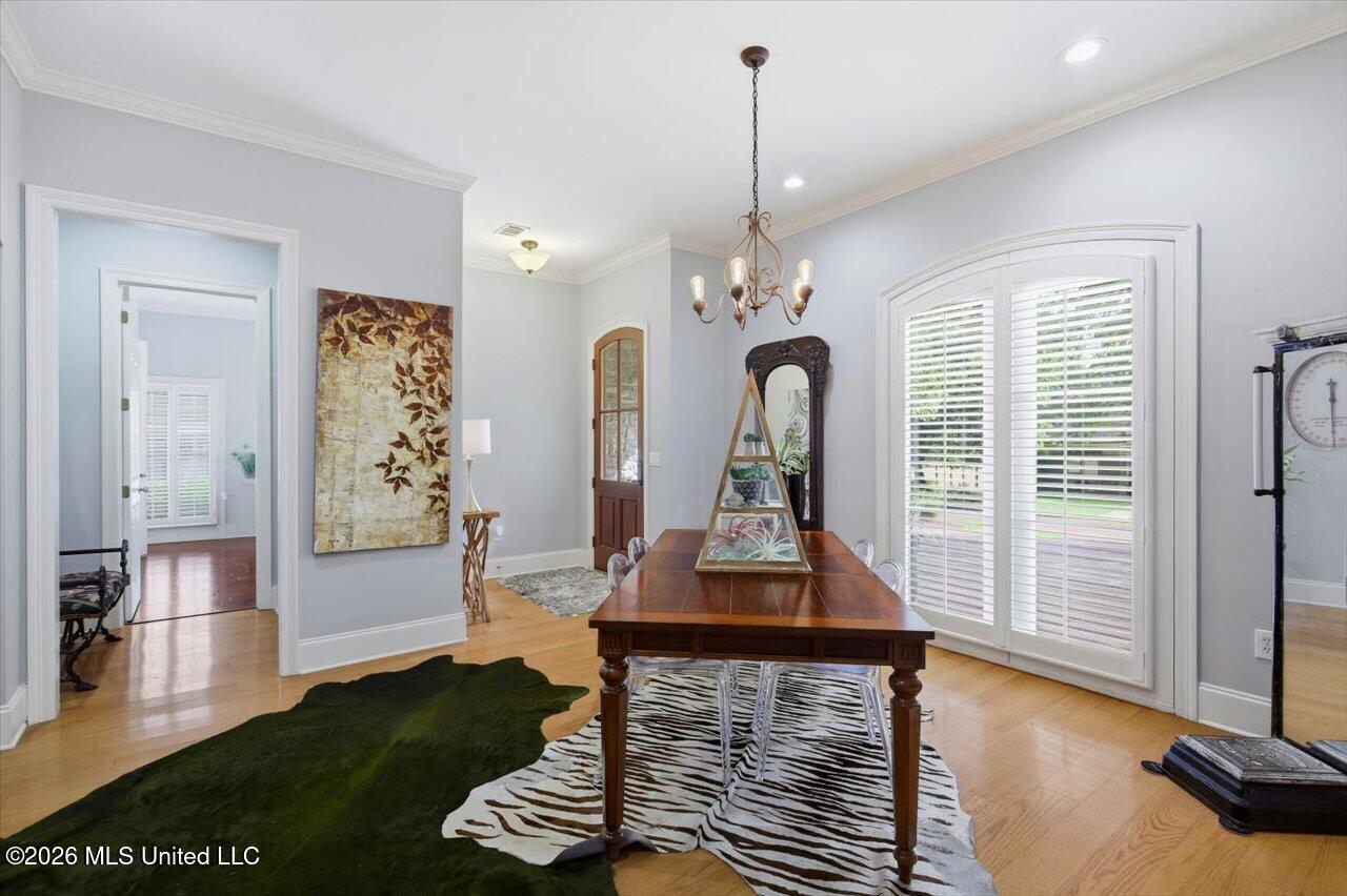 520 Heatherstone Court Property Photo 11