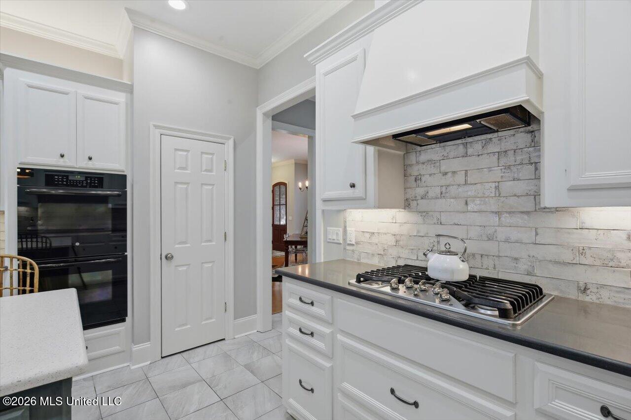 520 Heatherstone Court Property Photo 20