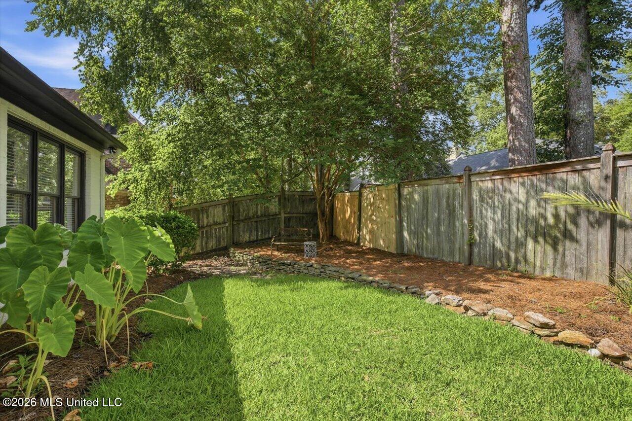 520 Heatherstone Court Property Photo 58