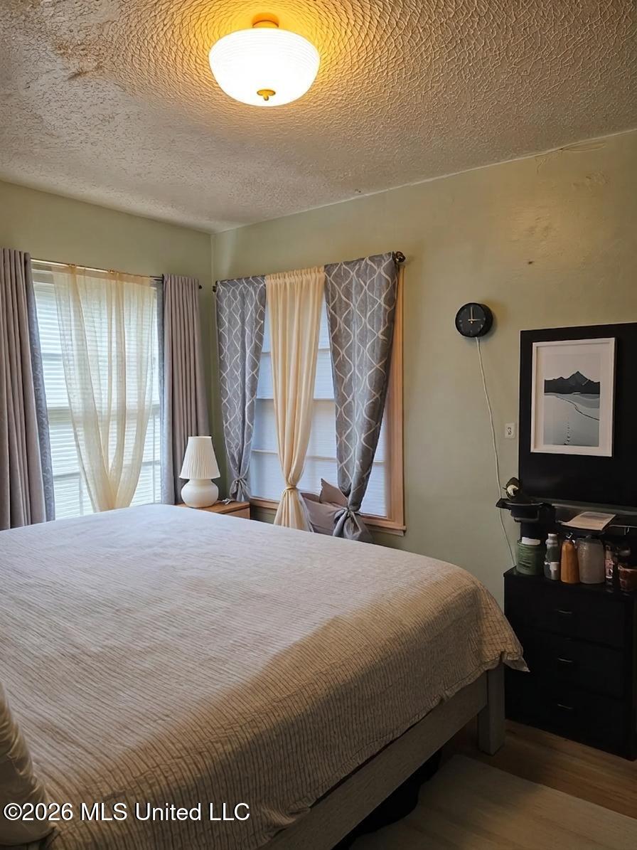 2633 Glenn Street Property Photo 5