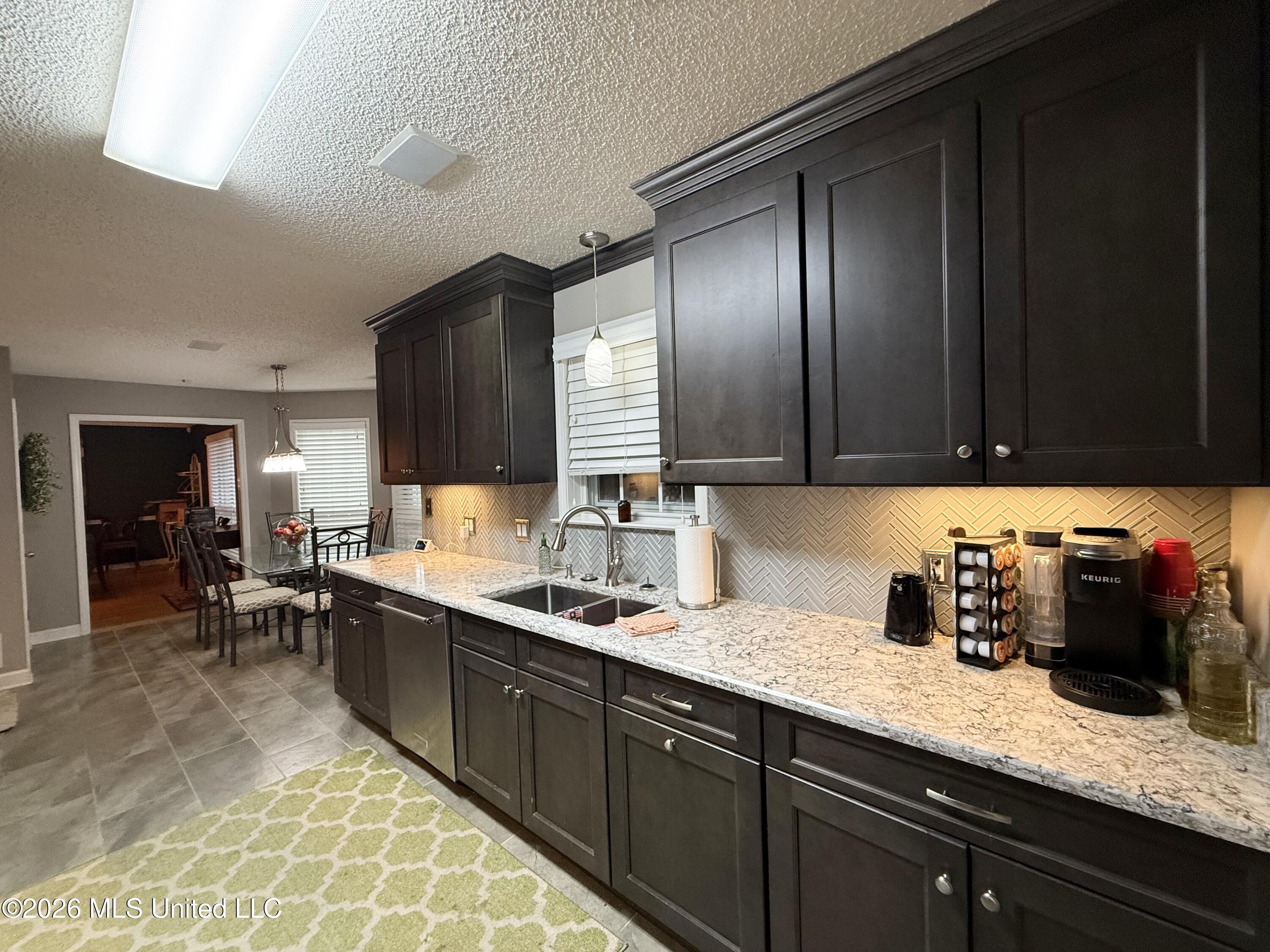 8824 Bell Ridge Drive Property Photo 8