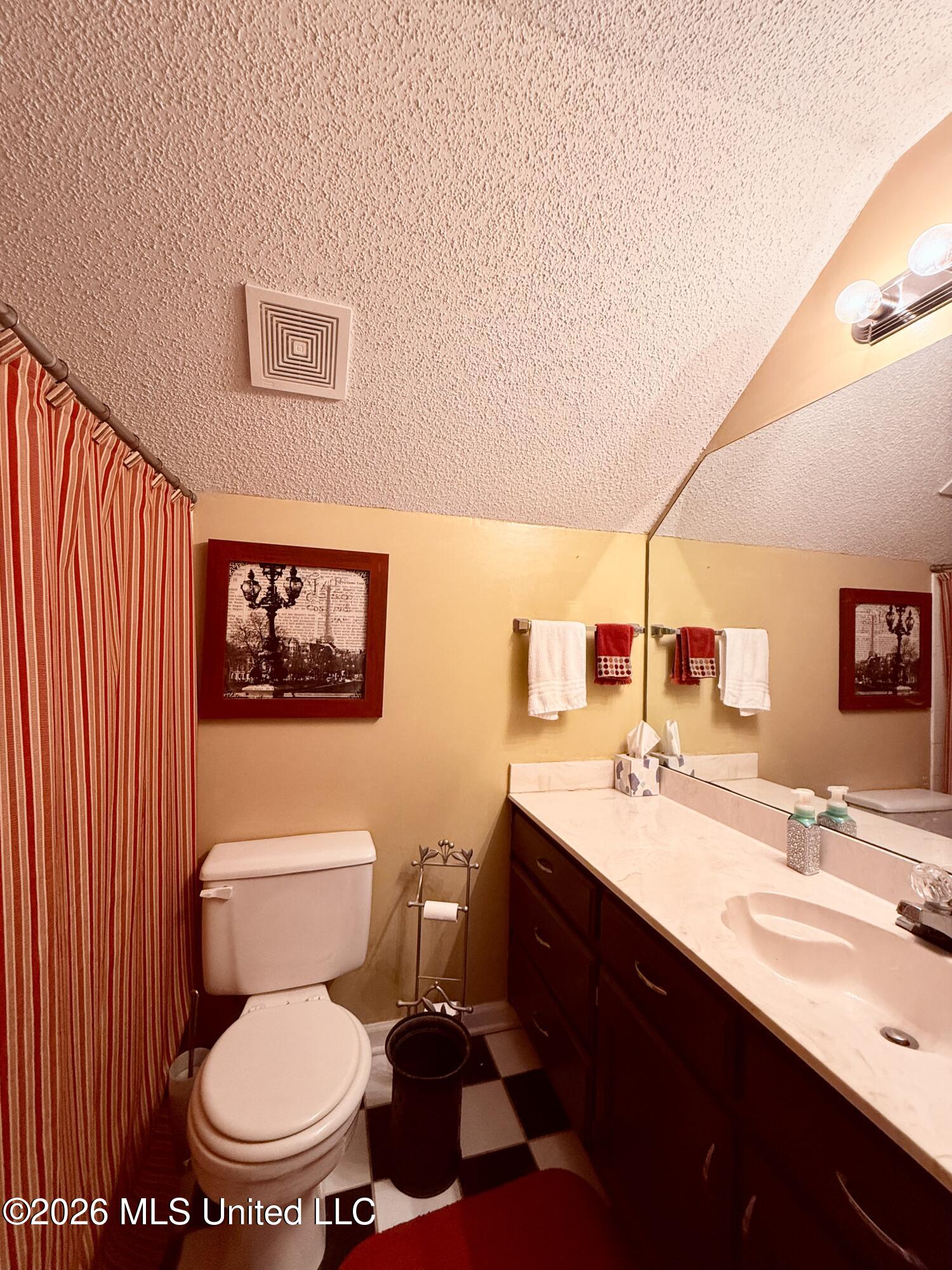 8824 Bell Ridge Drive Property Photo 17