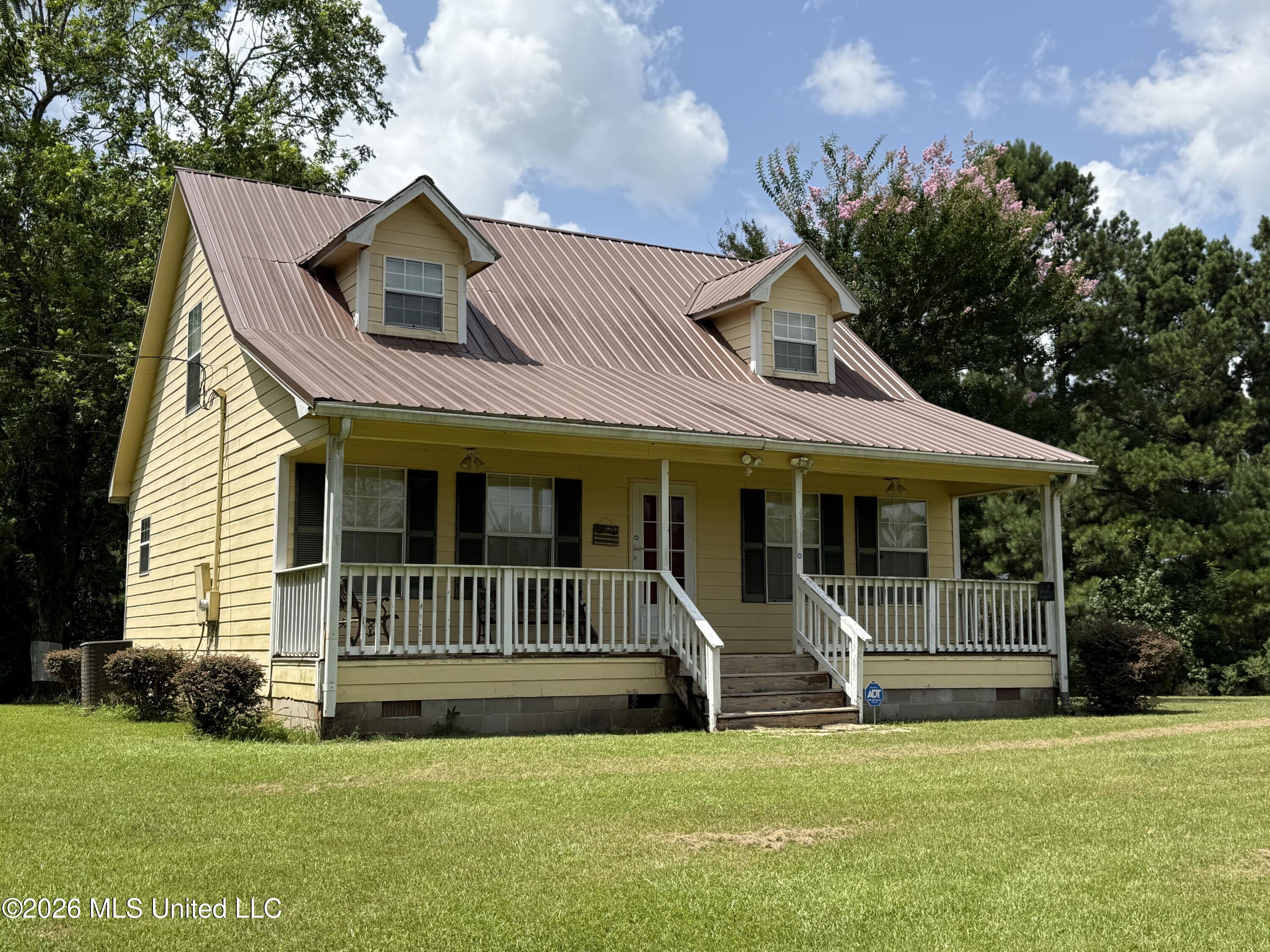 1297 Mudline Road Property Photo 2