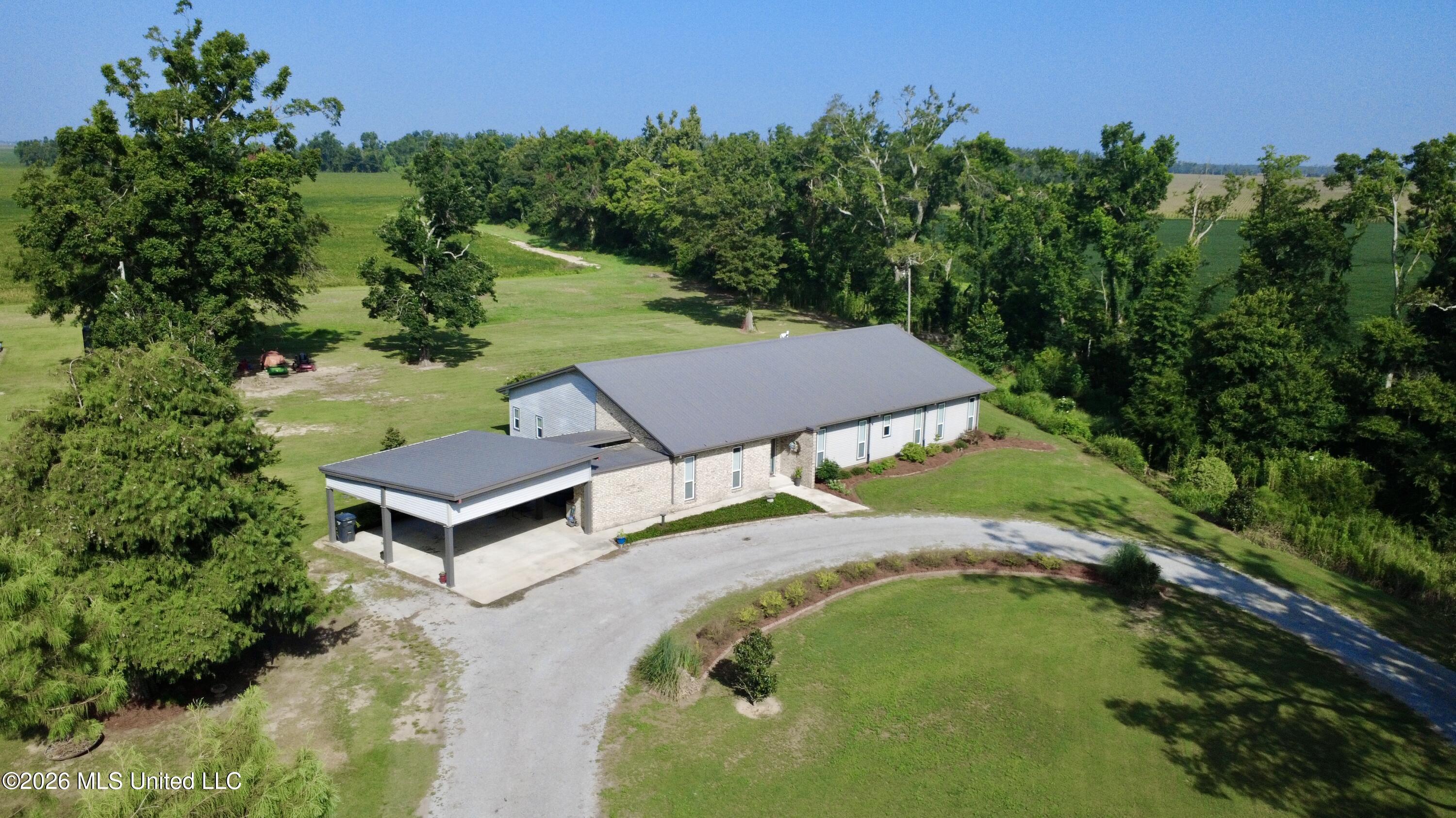 1592 Richland Road Property Photo 1