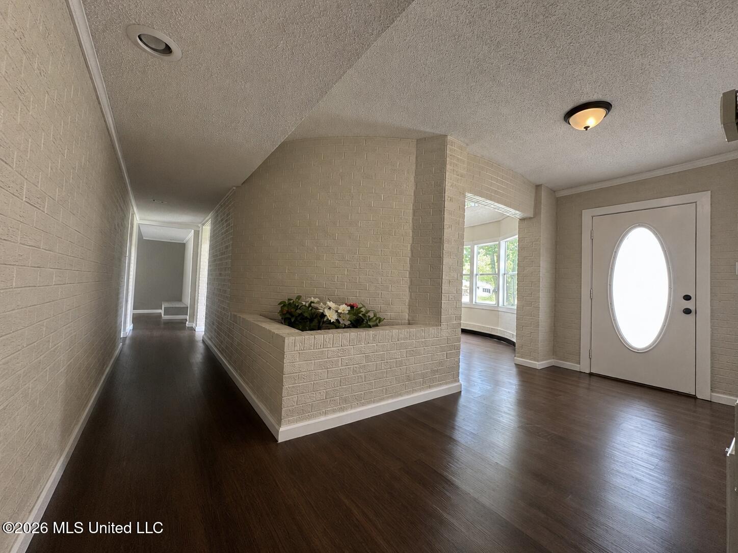 237 W Central Avenue Property Photo 6