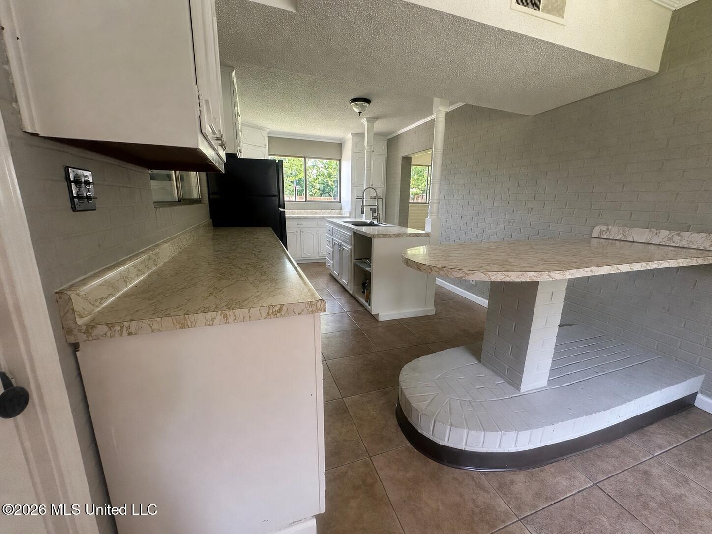 237 W Central Avenue Property Photo 11