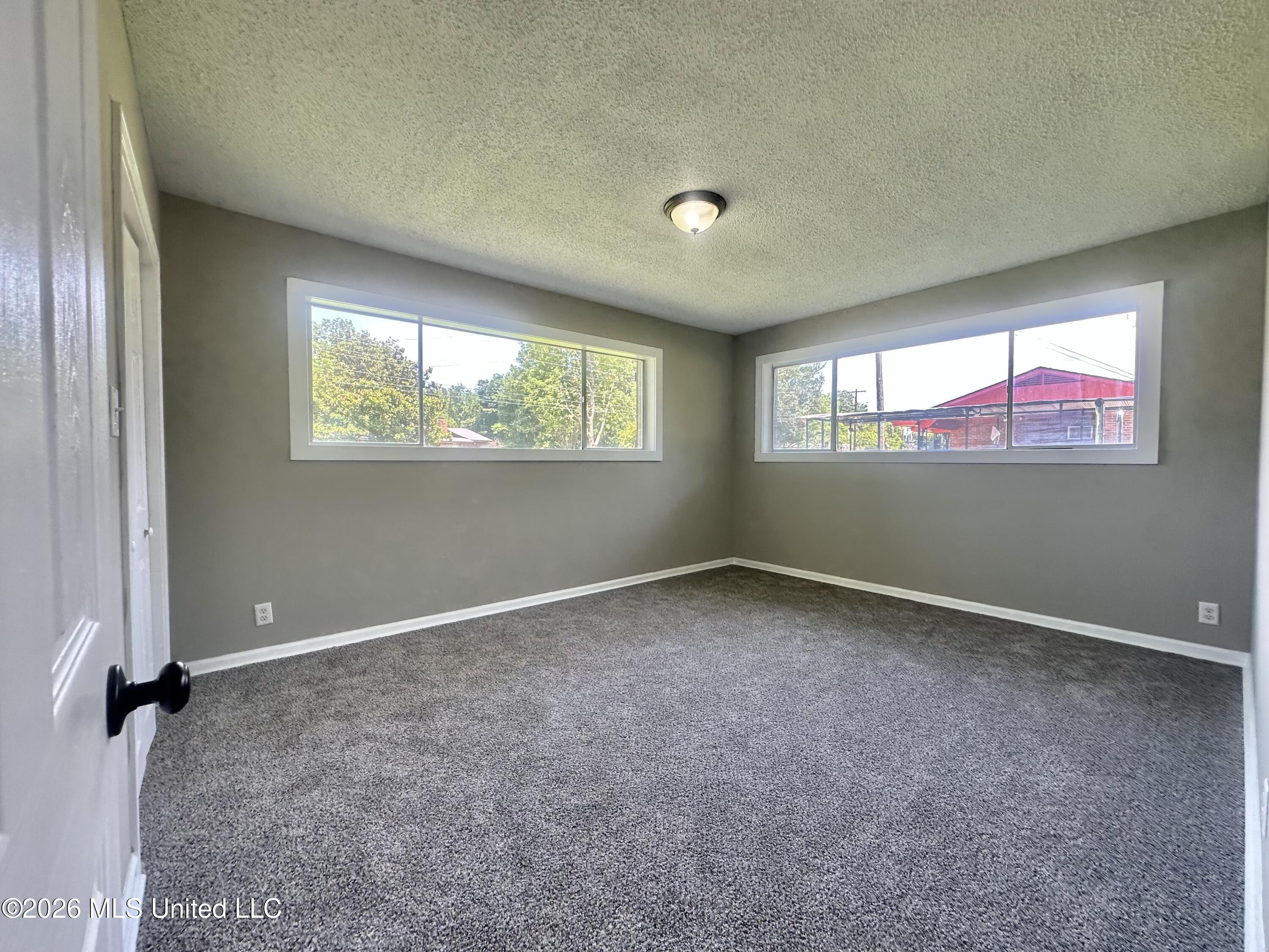 237 W Central Avenue Property Photo 14