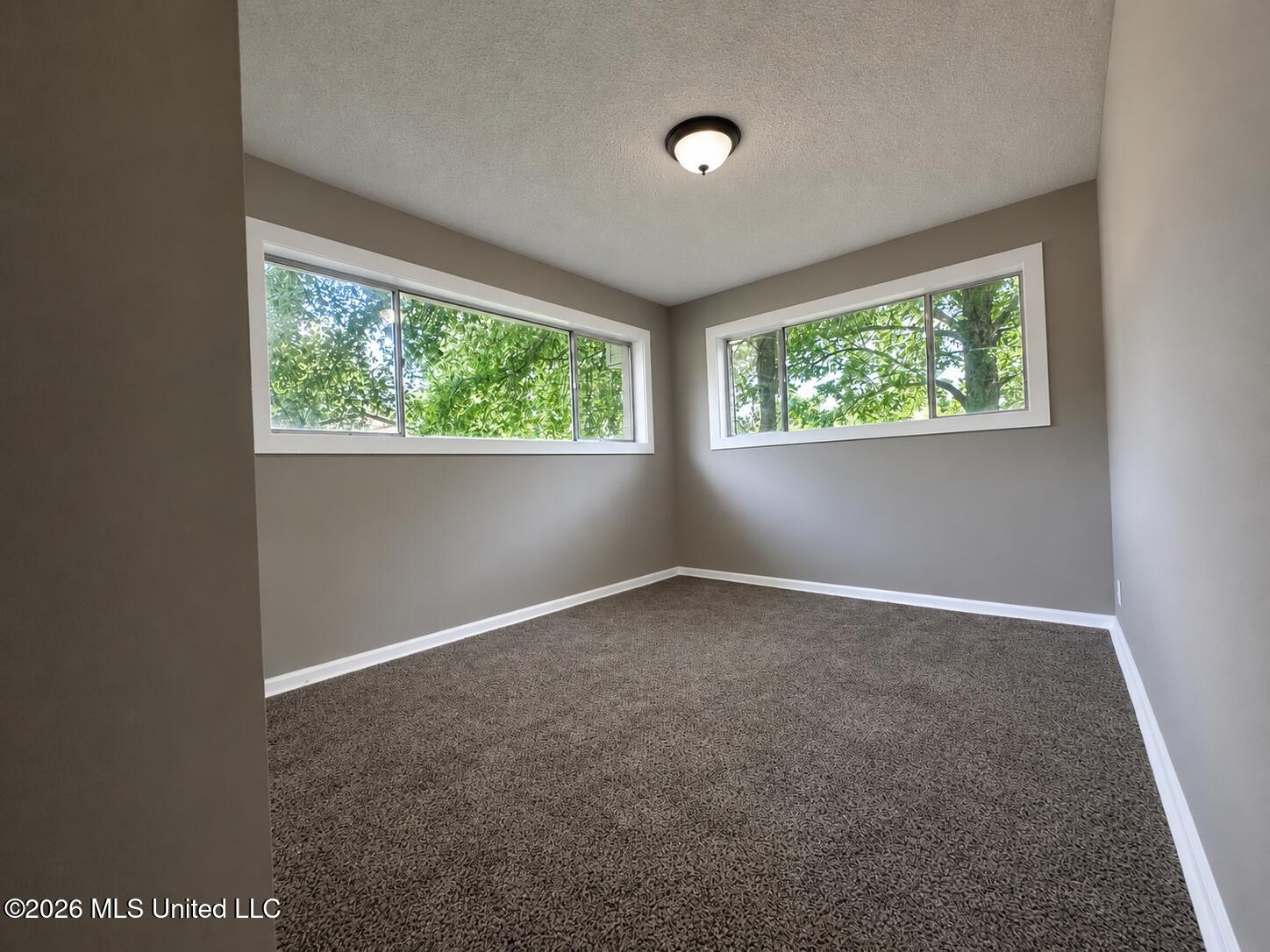 237 W Central Avenue Property Photo 16