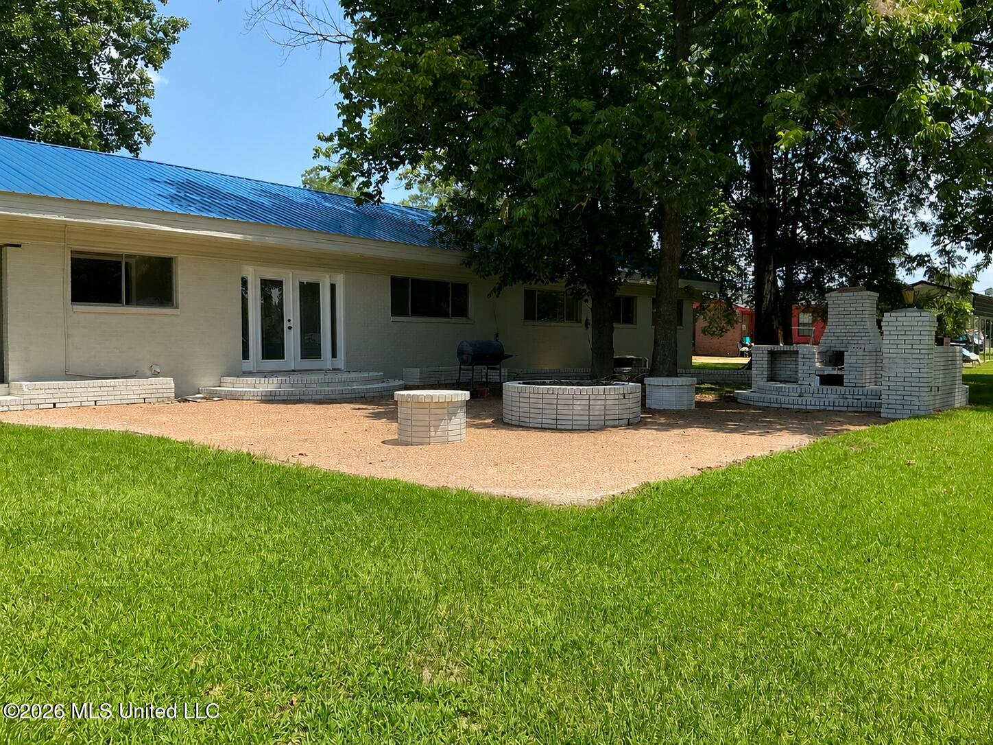 237 W Central Avenue Property Photo 21
