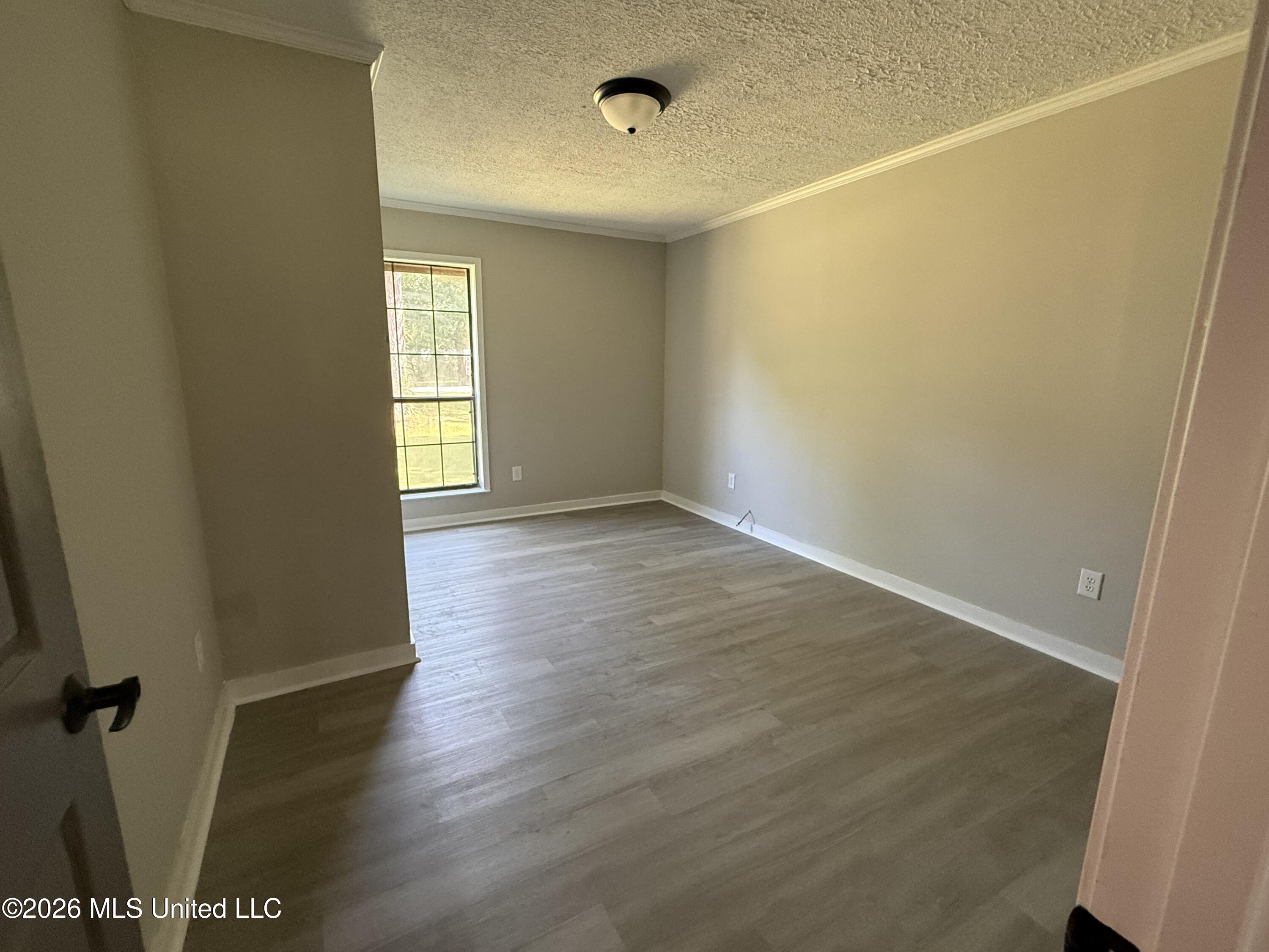 912 River Road Est Property Photo 12