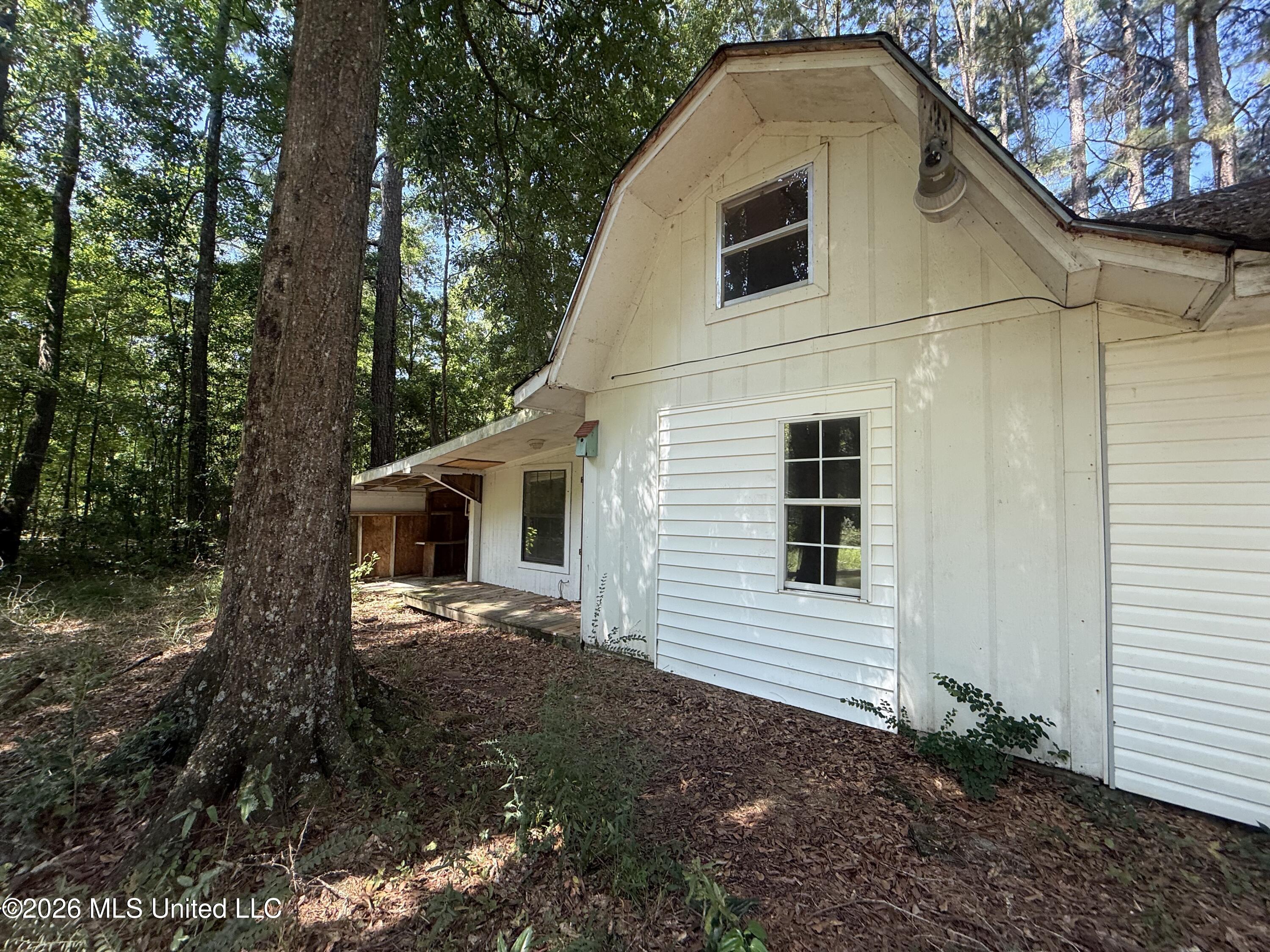 912 River Road Est Property Photo 24