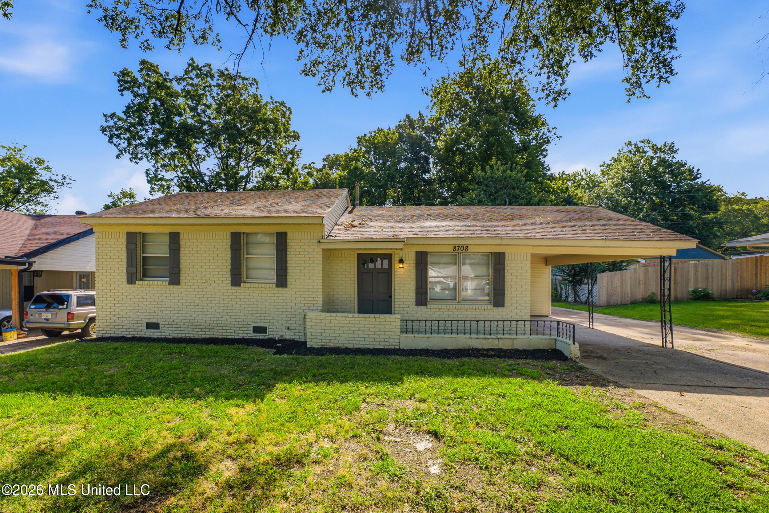 8708 Yorktown Drive Property Photo 2