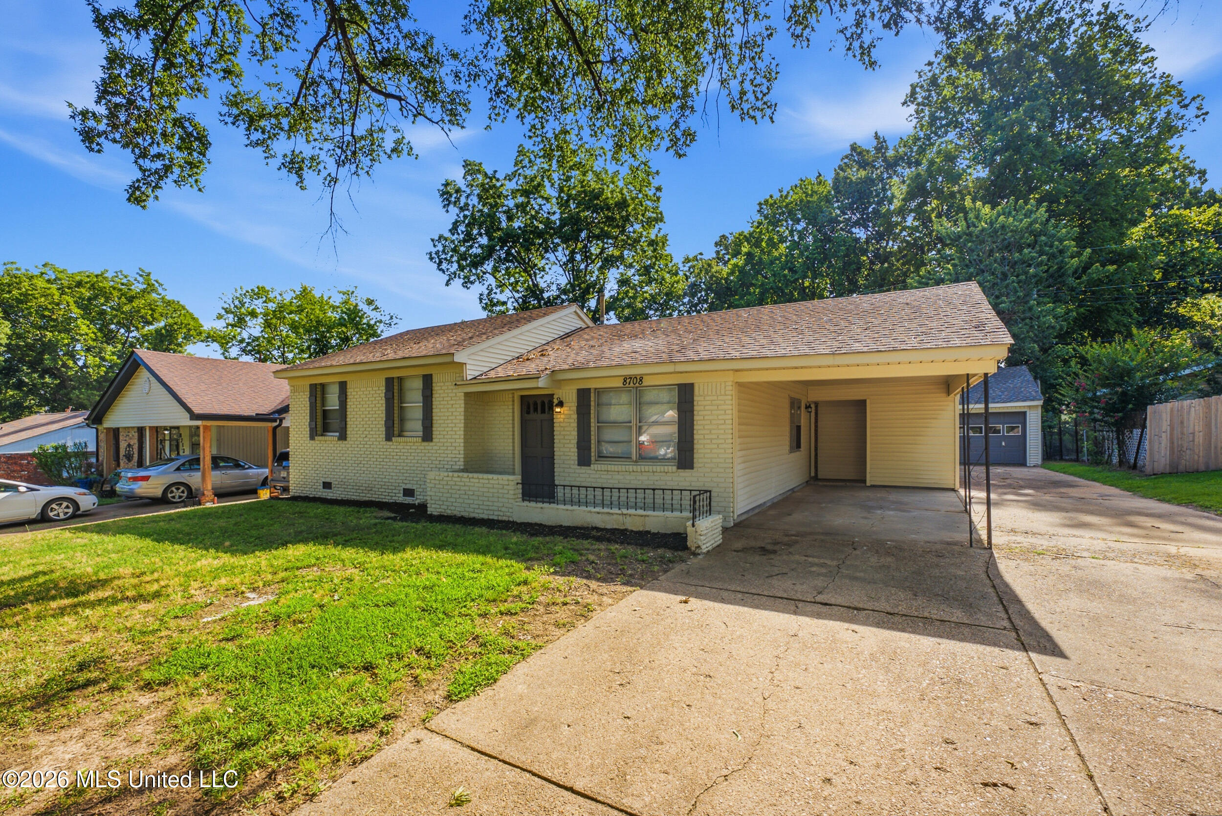 8708 Yorktown Drive Property Photo 3