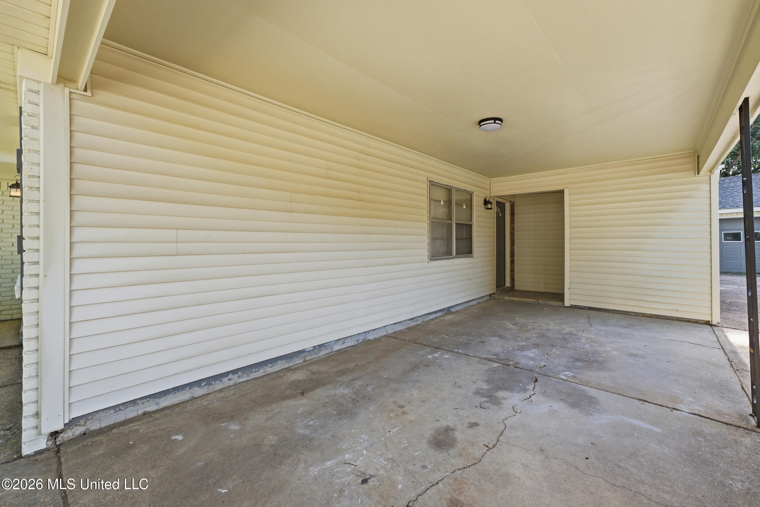 8708 Yorktown Drive Property Photo 7