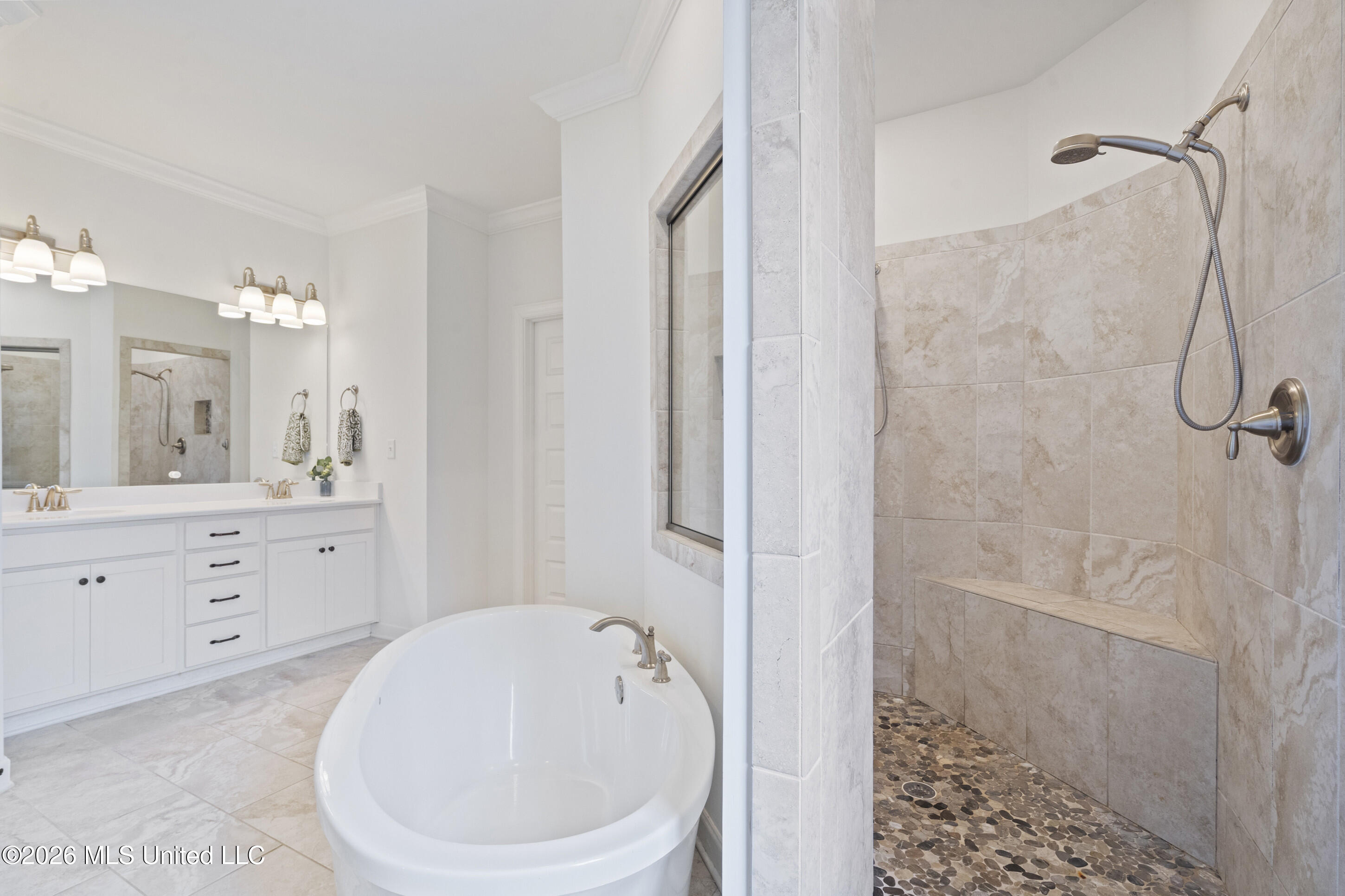 1711 Carlee Drive Property Photo 14