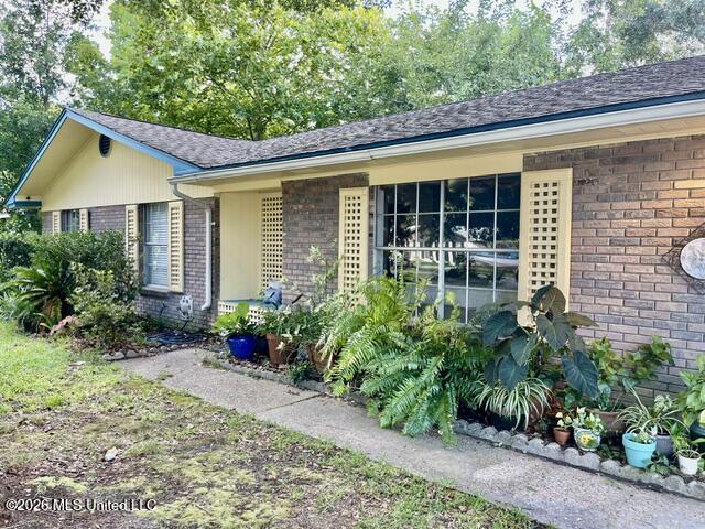 751 Canterbury Drive Property Photo 6
