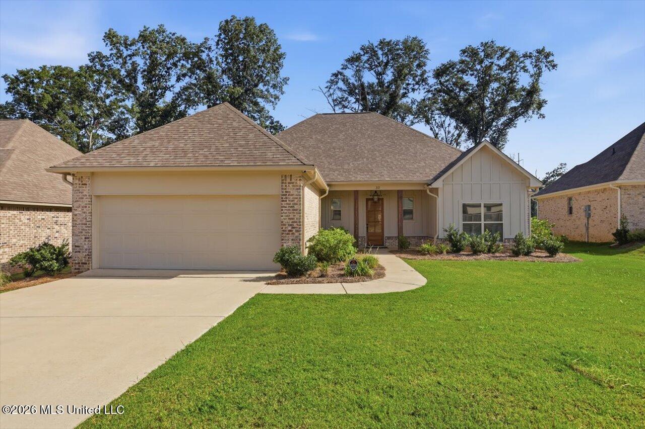 212 Birch Lane Property Photo 1