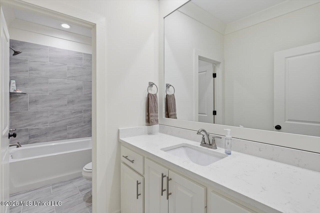 212 Birch Lane Property Photo 3