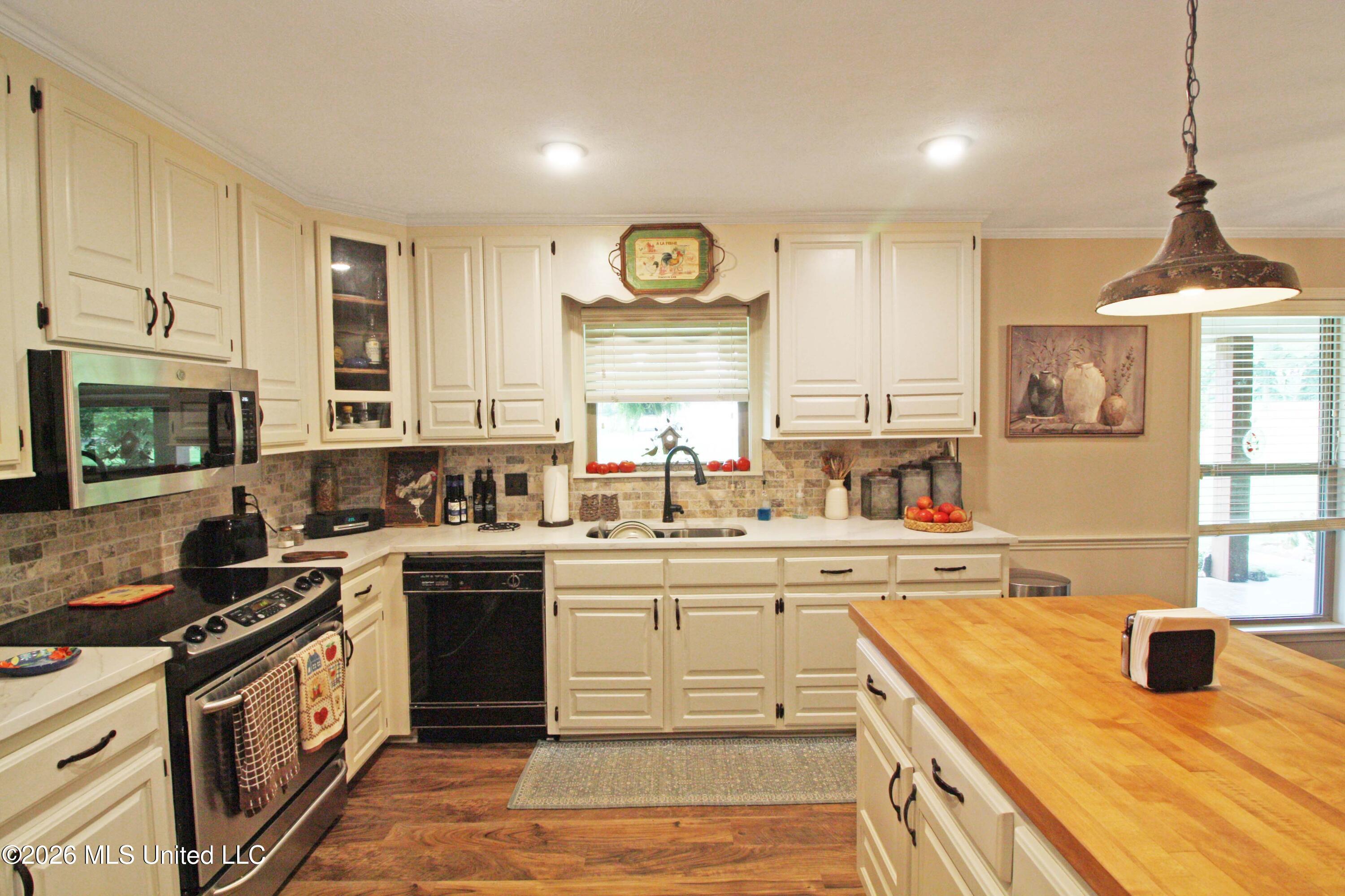 101 Pinehaven Place Property Photo 14