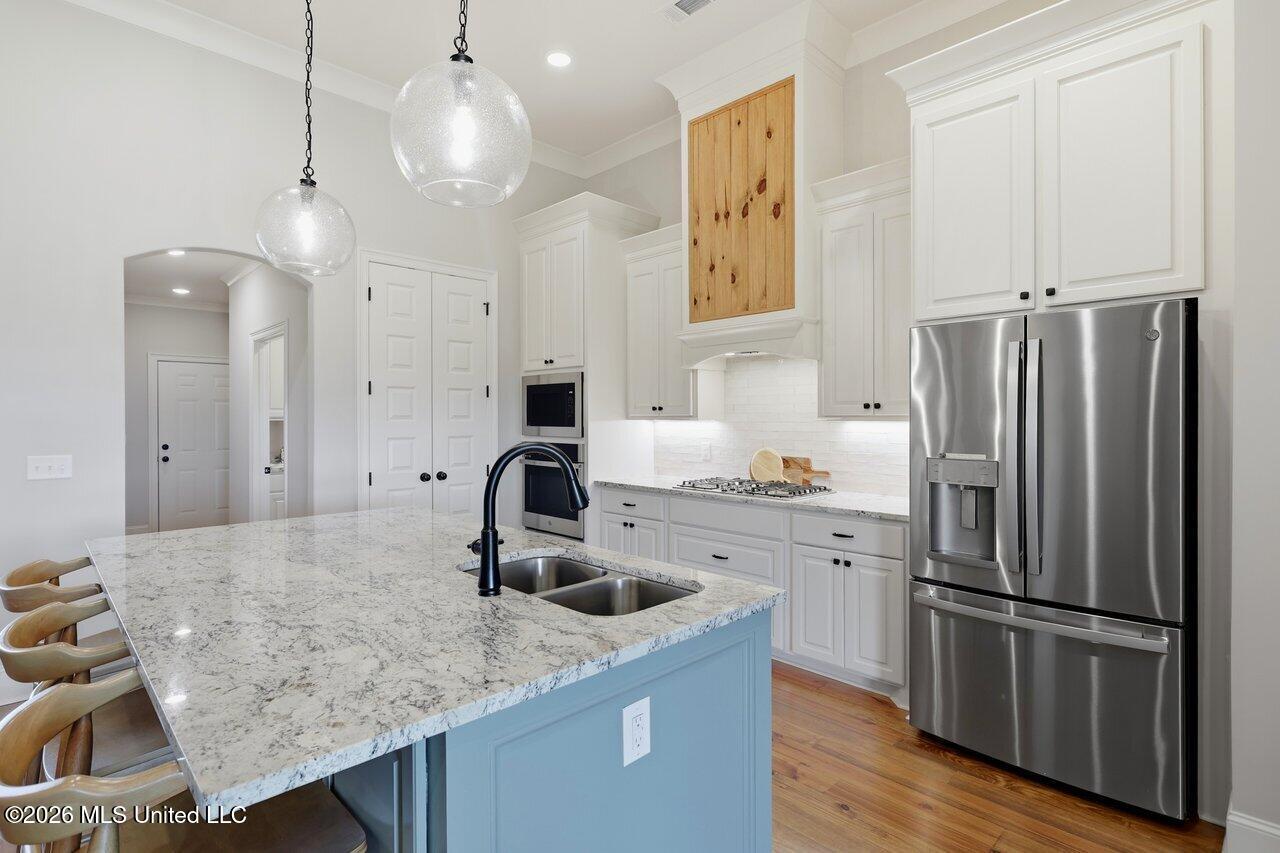 1124 Old Court Crossing Property Photo 11
