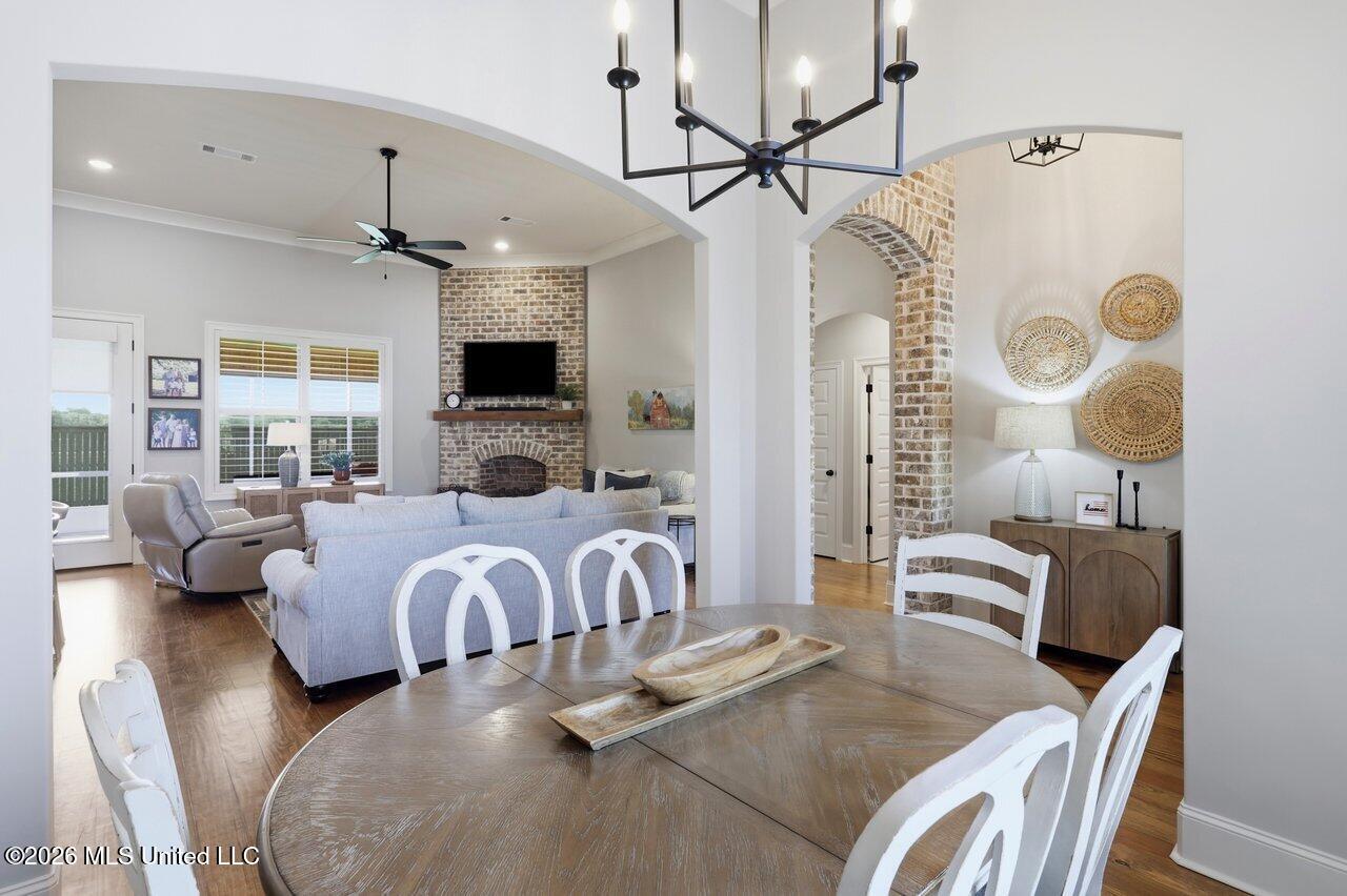 1124 Old Court Crossing Property Photo 15