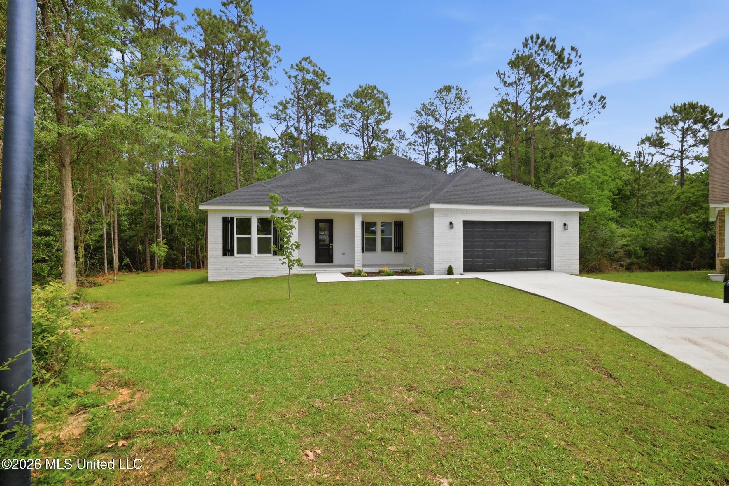 12470 Pineridge Court Property Photo 2