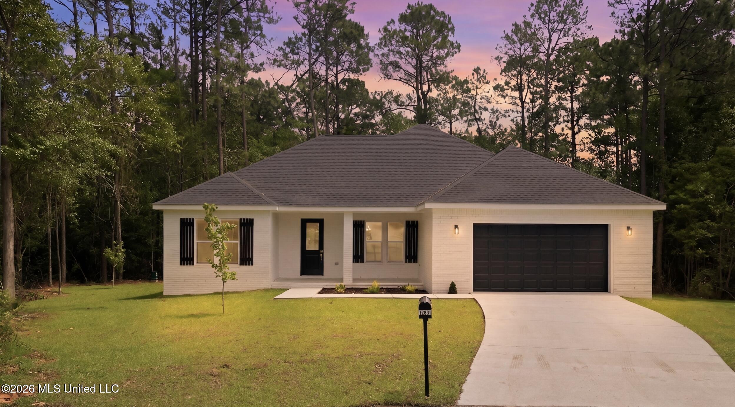 12470 Pineridge Court Property Photo 3