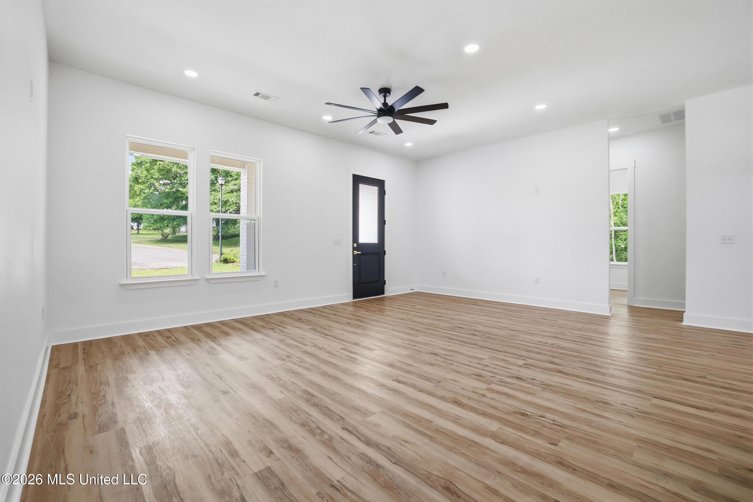 12470 Pineridge Court Property Photo 7