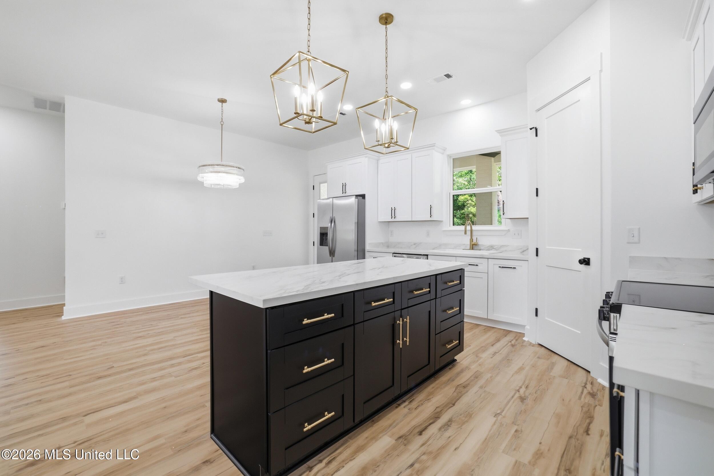 12470 Pineridge Court Property Photo 13