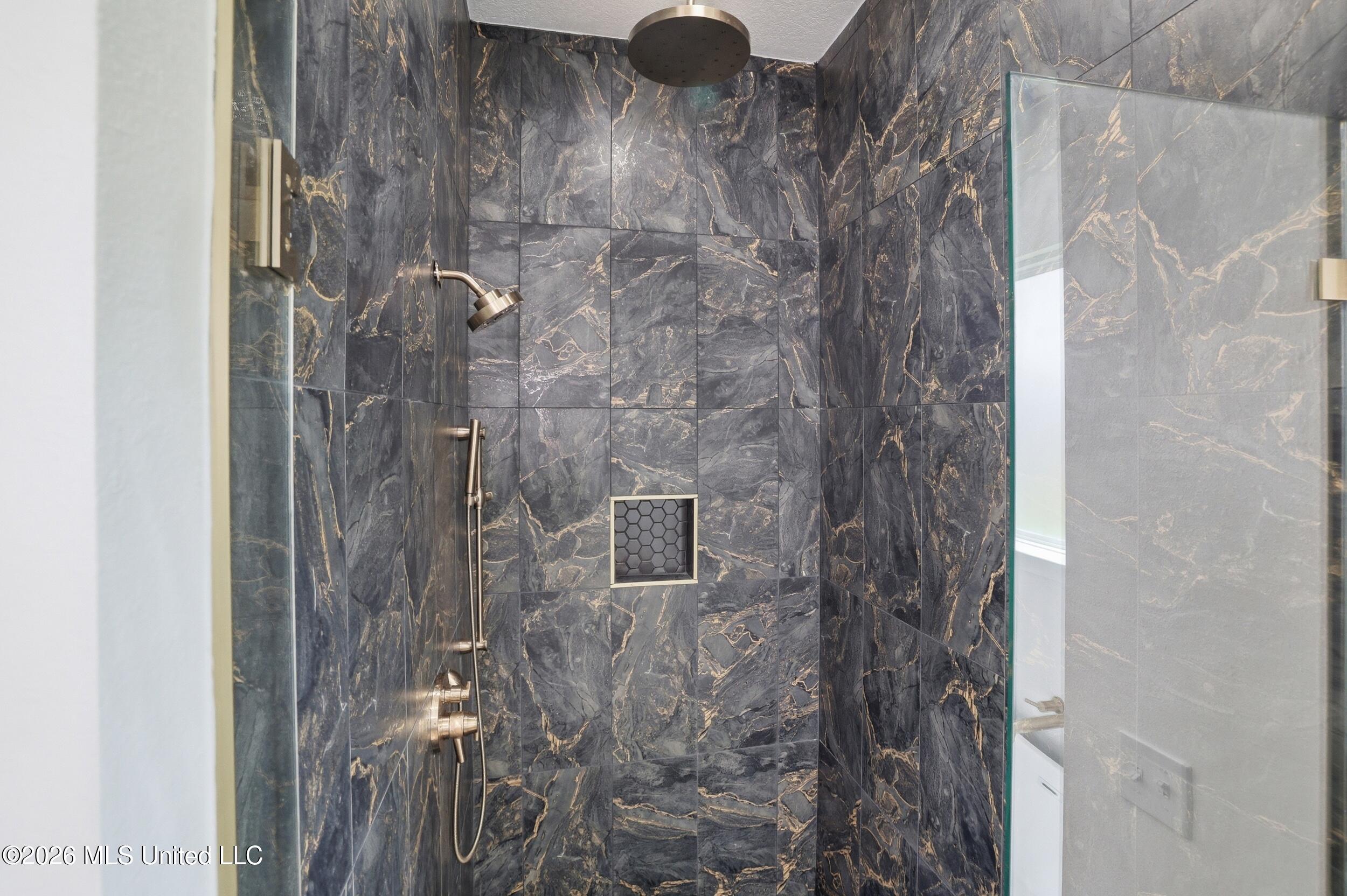 12470 Pineridge Court Property Photo 24